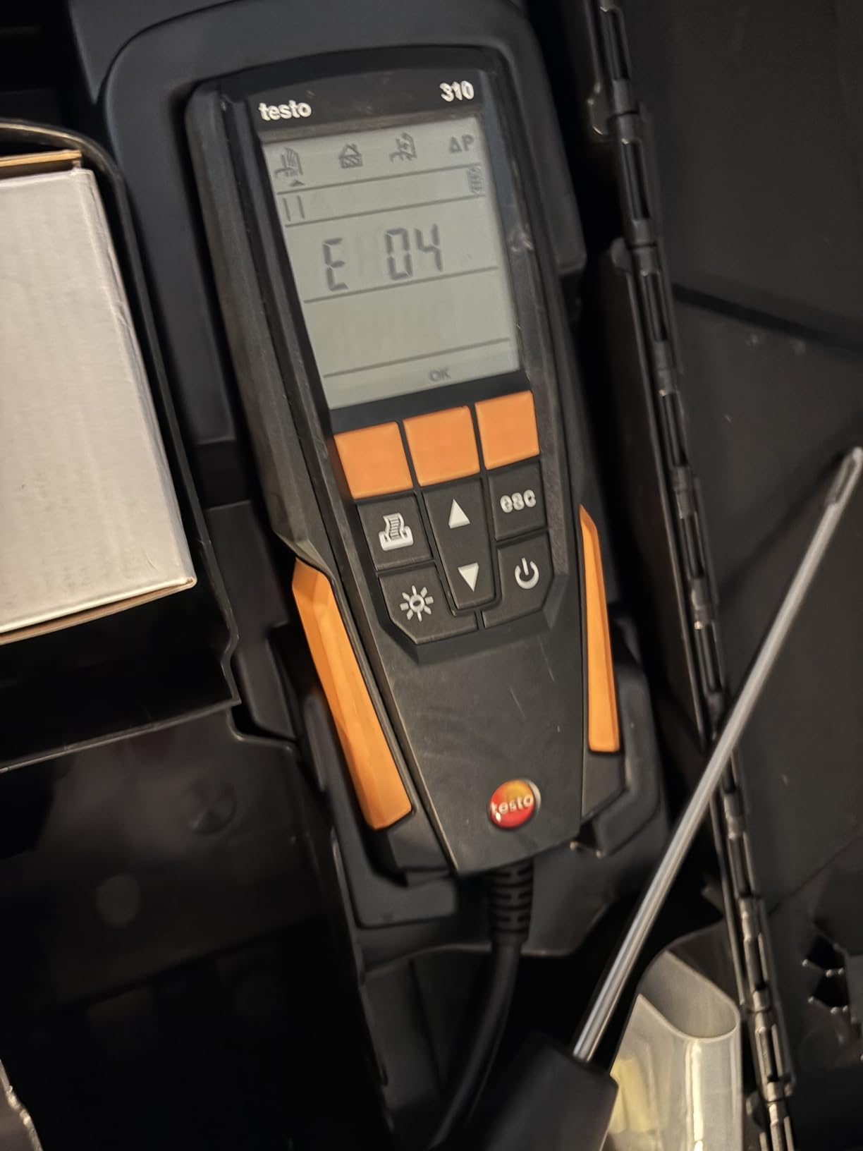 Testo 310 II Combustion Analyzer HVAC - Combustion Leak Tester for Temperature, Flue Gas & Pressure - Natural Gas Leak Detector with Smart App and Probe customer photo 2