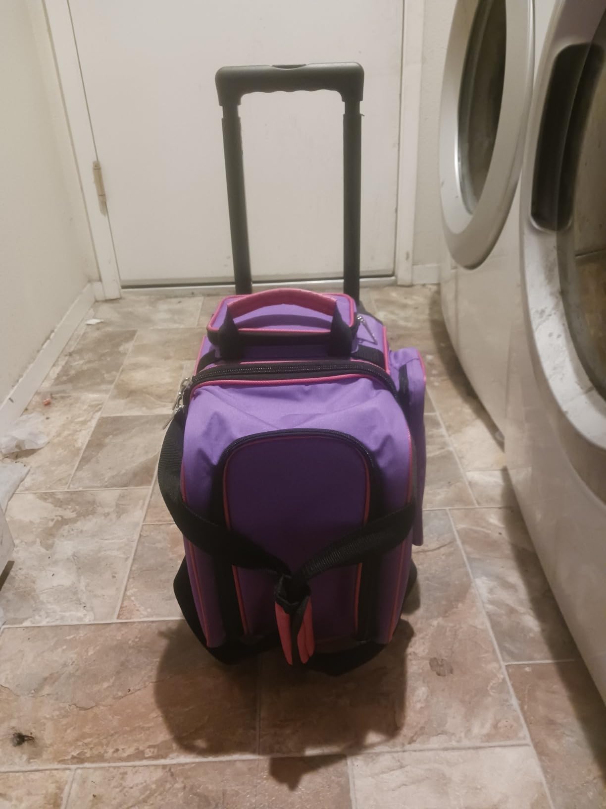 Pyramid Path Pro Deluxe Single Roller Bowling Bag With Separate Shoe Compartment (Up To US Mens Size 11), 2 Large Accessory Pockets, Padded Foam Ball Insert, Lifting Handles and Locking Square Handle customer photo 2