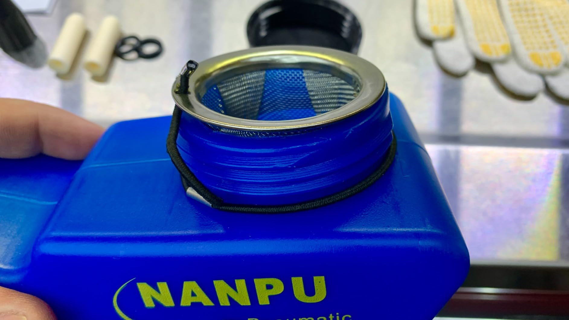 NANPU Light-Duty Air Sandblaster Gun Kit with Gravity Feed, Ceramic Nozzle, Metal Body, for Small Project Surface Prep, Paint & Rust Removal customer photo 2