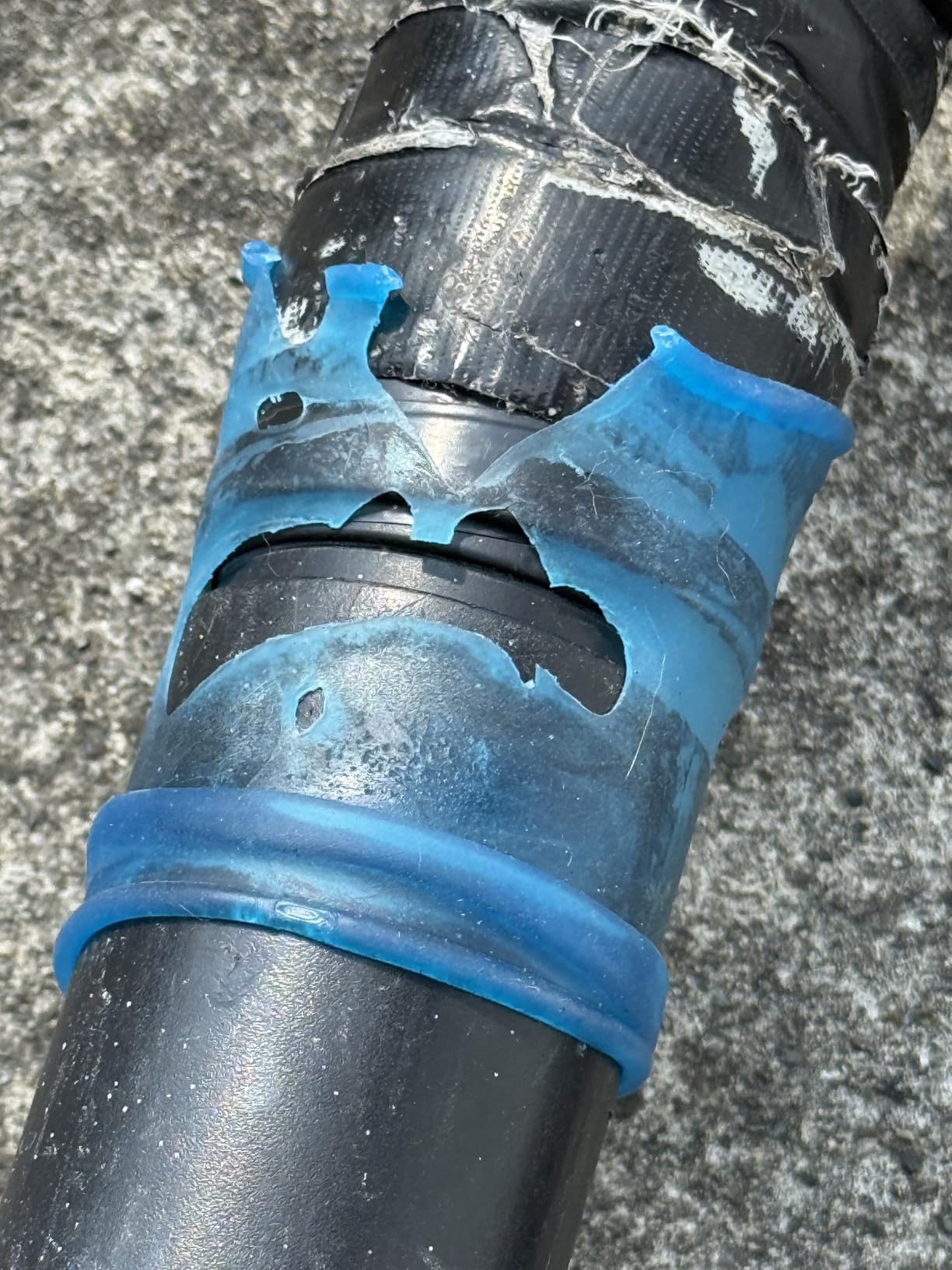 Sealegend Gutter Cleaning Tools for 2-1/2 in. Wet/Dry Vacuum Cleaner, Shop Vacuum Hose Attachments for Cleaning or Blowing Debris from Gutters, 2-1/2 in. Upgrade Lockout Design Shop Vac Accessories customer photo 2