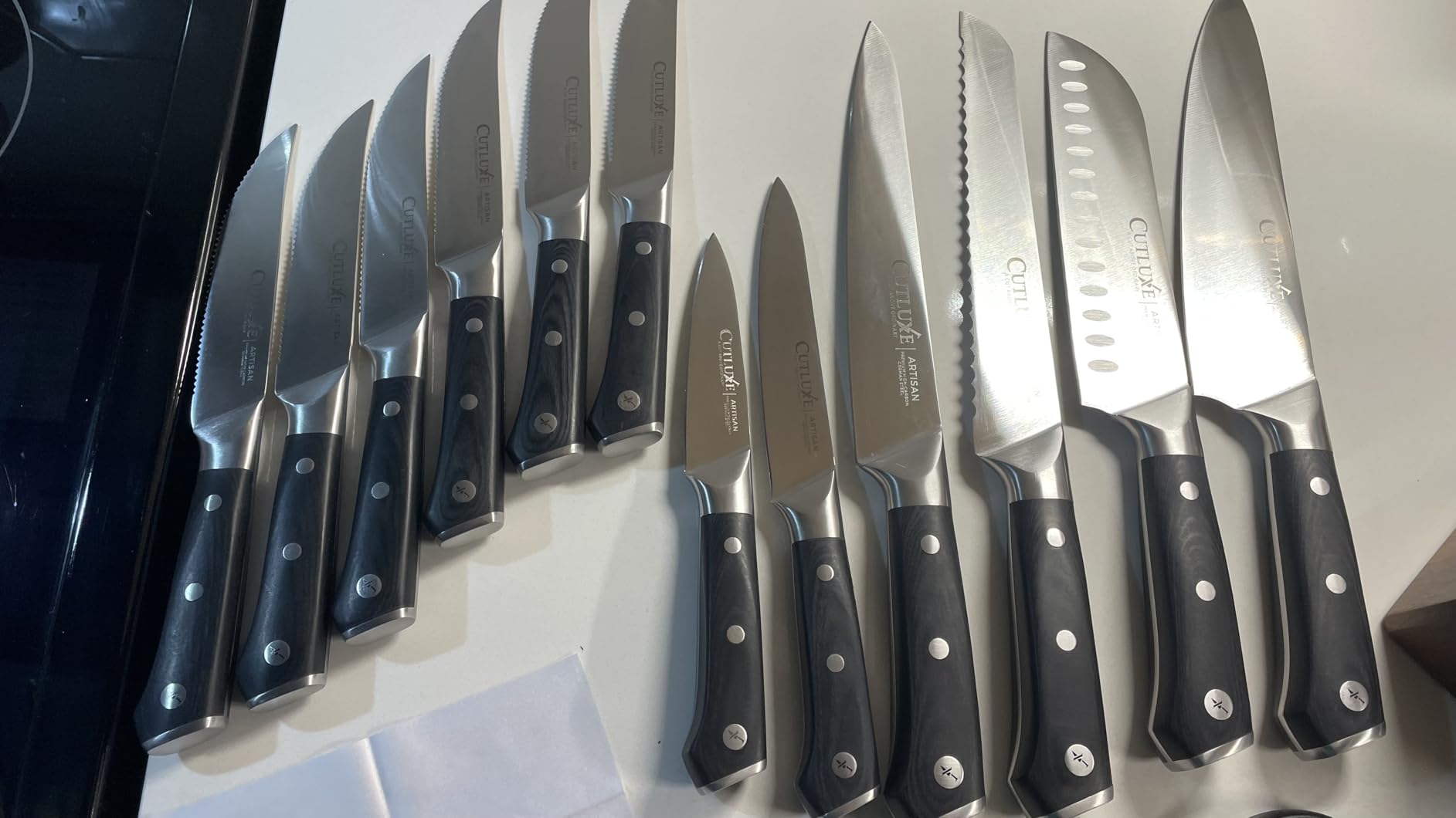 Cutluxe 15-Piece Knife Set - Premium Rubberwood Wood Block - Knife Set for Kitchen, Ultra Sharp High Carbon German Stainless Steel, Full Tang - Artisan Series customer photo 1