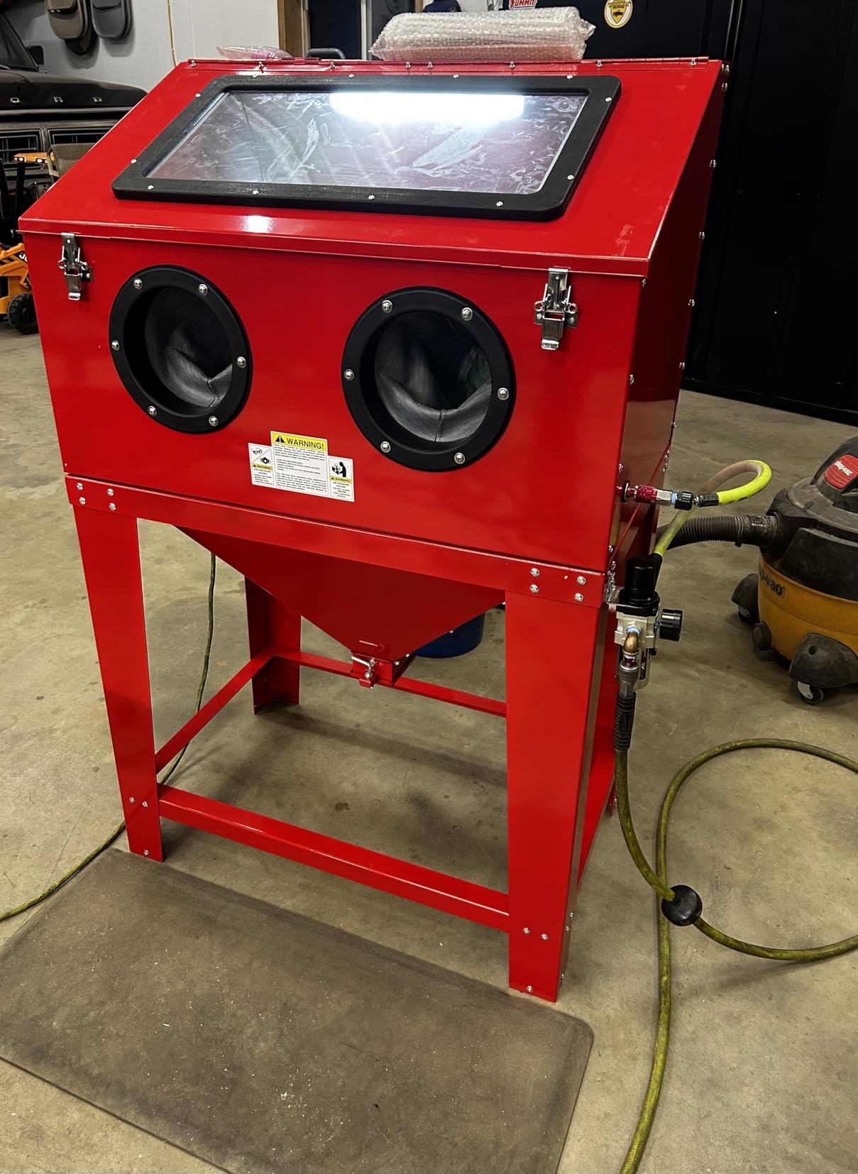 90 Gallon Sandblasting Cabinet, Blue | 40-80PSI, Glass Viewing Windows, LED Light, Heavy Duty, 4 Nozzles & Blasting Gun, For Paint & Rust Removal customer photo 2