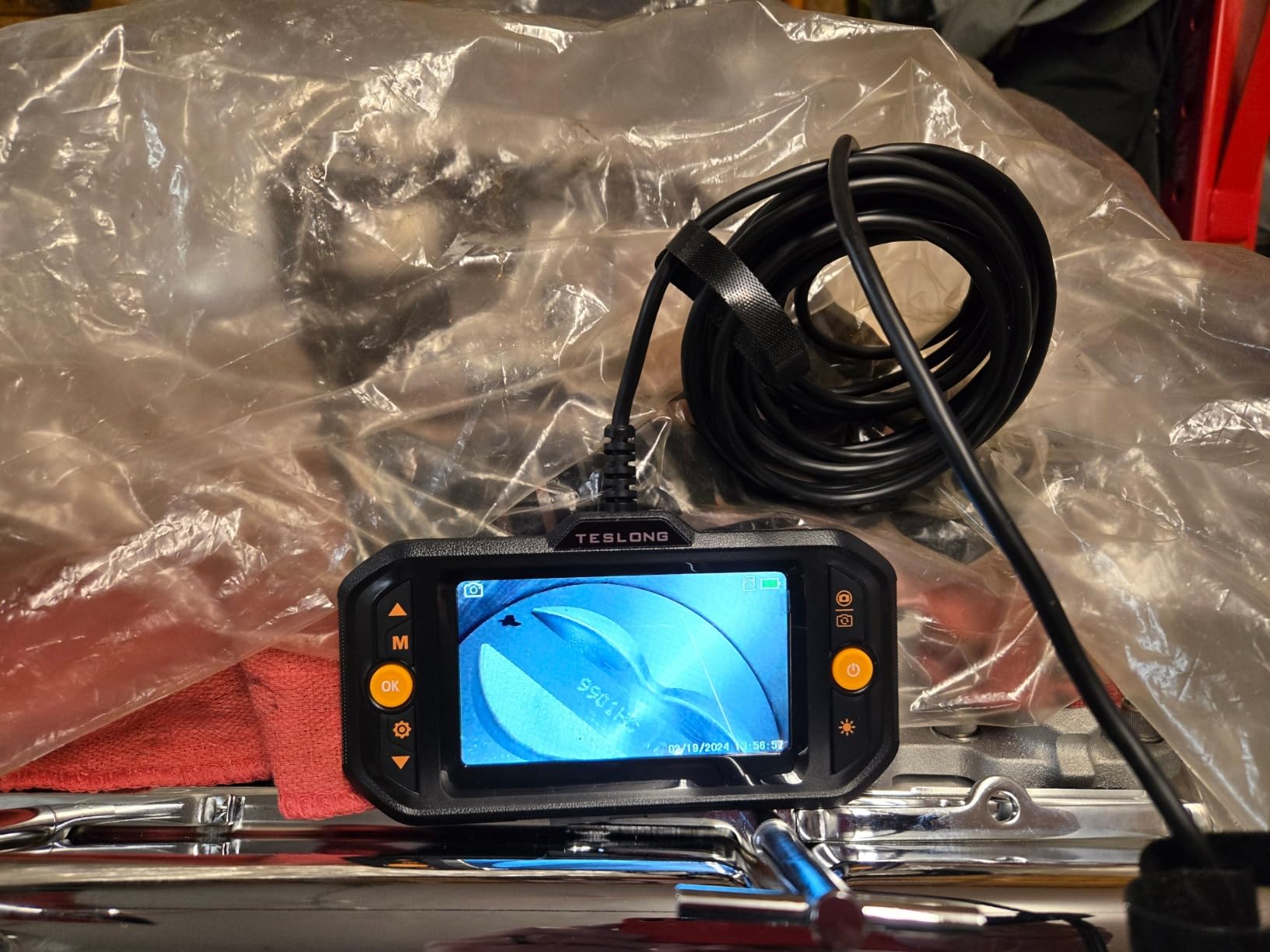 Teslong Borescope Camera with Light for Automotive Mechanic Plumbing Wall | 0.32 inch Endoscope, 16.5FT Cable, 4.3-inch Screen, 8 LED Lights, IP67 Waterproof, 1500mAh Battery, 1.5x Zoom customer photo 2