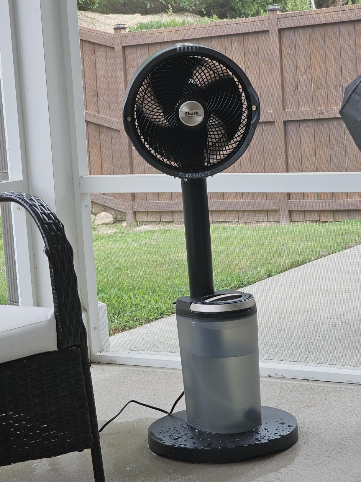 Shark FlexBreeze Pro Mist Fan, Indoor & Outdoor Oscillating Cooling Fan with Misting for Home & Patio, Floor & Tabletop, Portable Cordless & Corded, 24Hr Battery, Remote, Charcoal Grey, FA302 customer photo 2