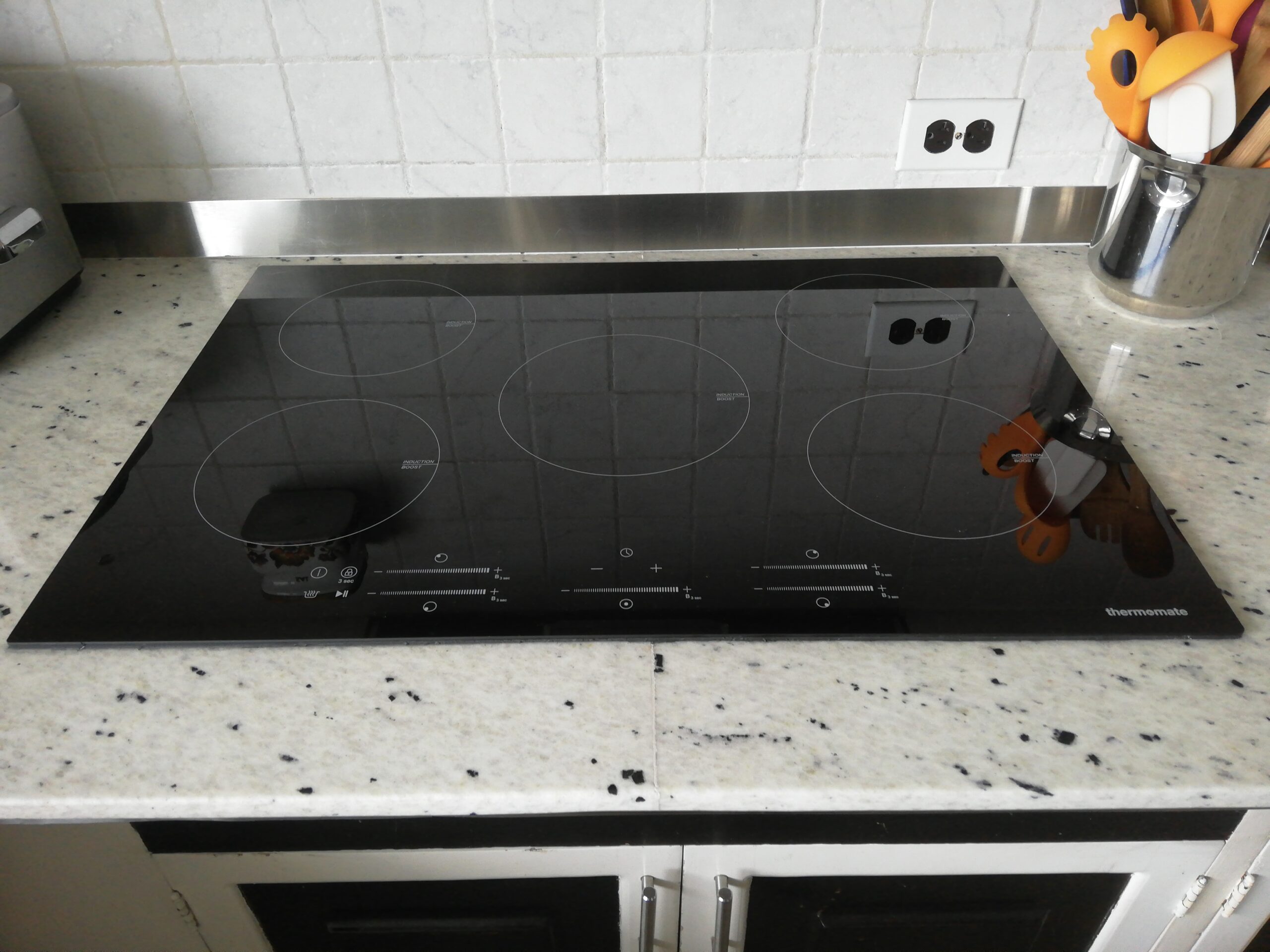 ThermoMate 36 Inch Induction Hob Electric Cooktop, 9800W Built in Induction Stove Top with 5 Boost Burners, 9 Heating Levels, Timer & Child Safety Lock, Sensor Touch Control, 240V customer photo 1