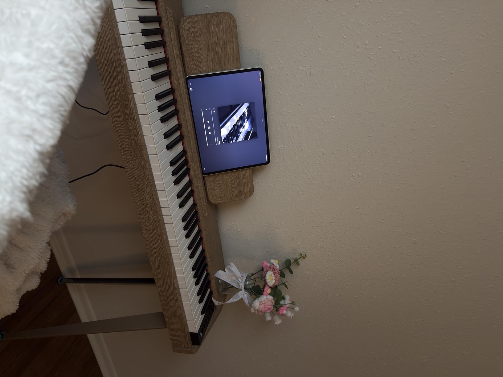 Donner OURA S100 Digital Piano with 88 Key Graded Hammer Weighted Keyboard for Beginner, Full Size Electric Piano Keyboard with Bluetooth, 3 Original Demos, LOCAL OFF, 2x10 W, Piano Three Pedal, Black customer photo 2