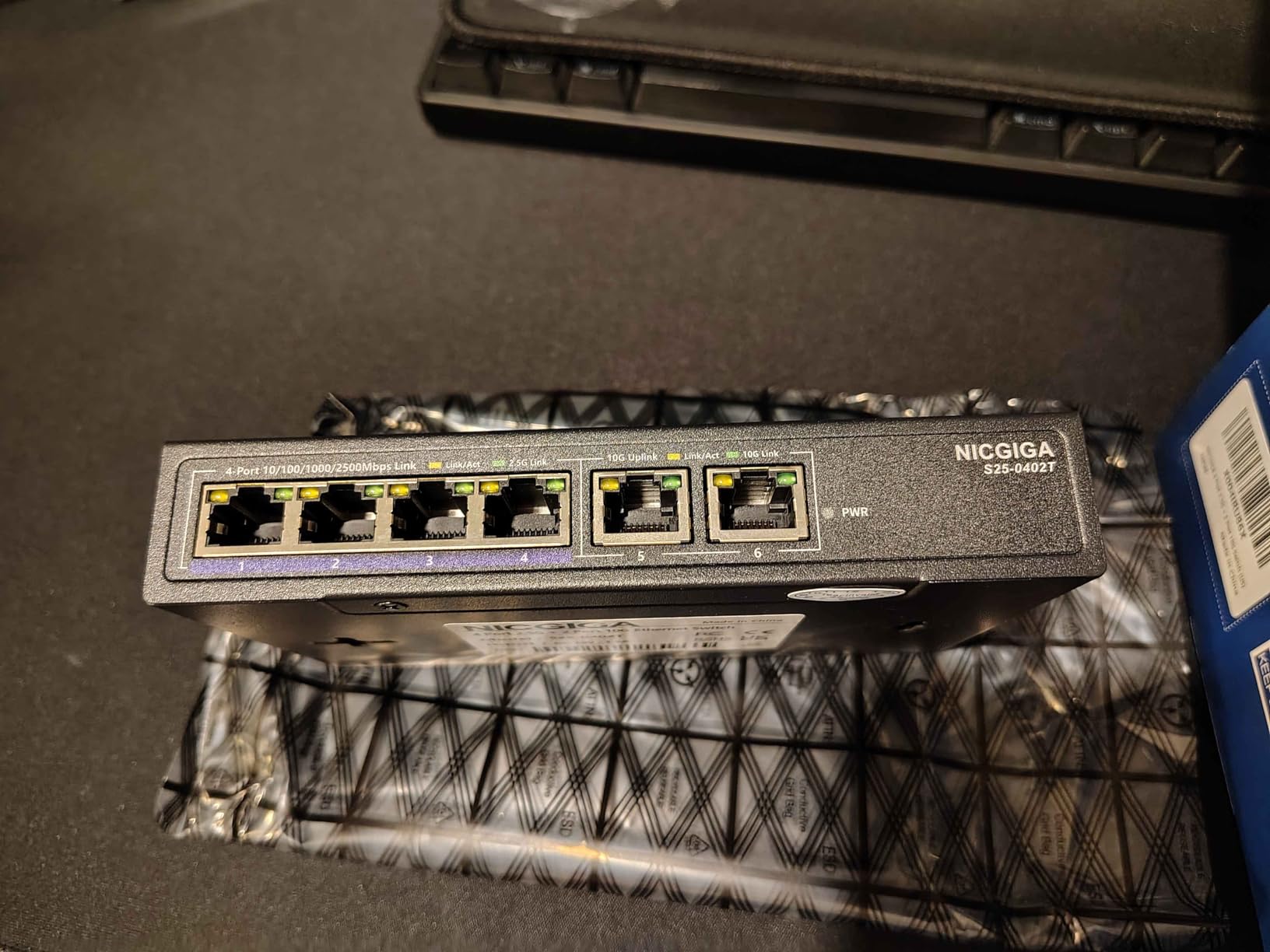 NICGIGA 10Gbe Ethernet Switch Unmanaged, 2 x 10Gb RJ45 + 4 x 2.5Gb Base-T Ports, Desktop/Wall Mount customer photo 2