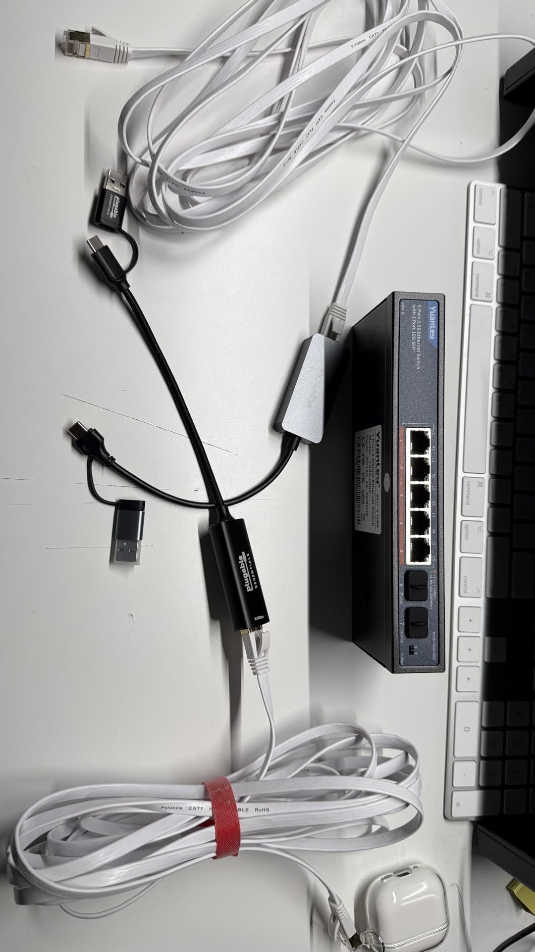 YuanLey 10Gb Ethernet Switch Unmanaged, 2 x 10Gbe RJ45 + 4 x 2.5G Base-T Ports, VLAN, Wall Mount, Fanless Metal Case customer photo 1