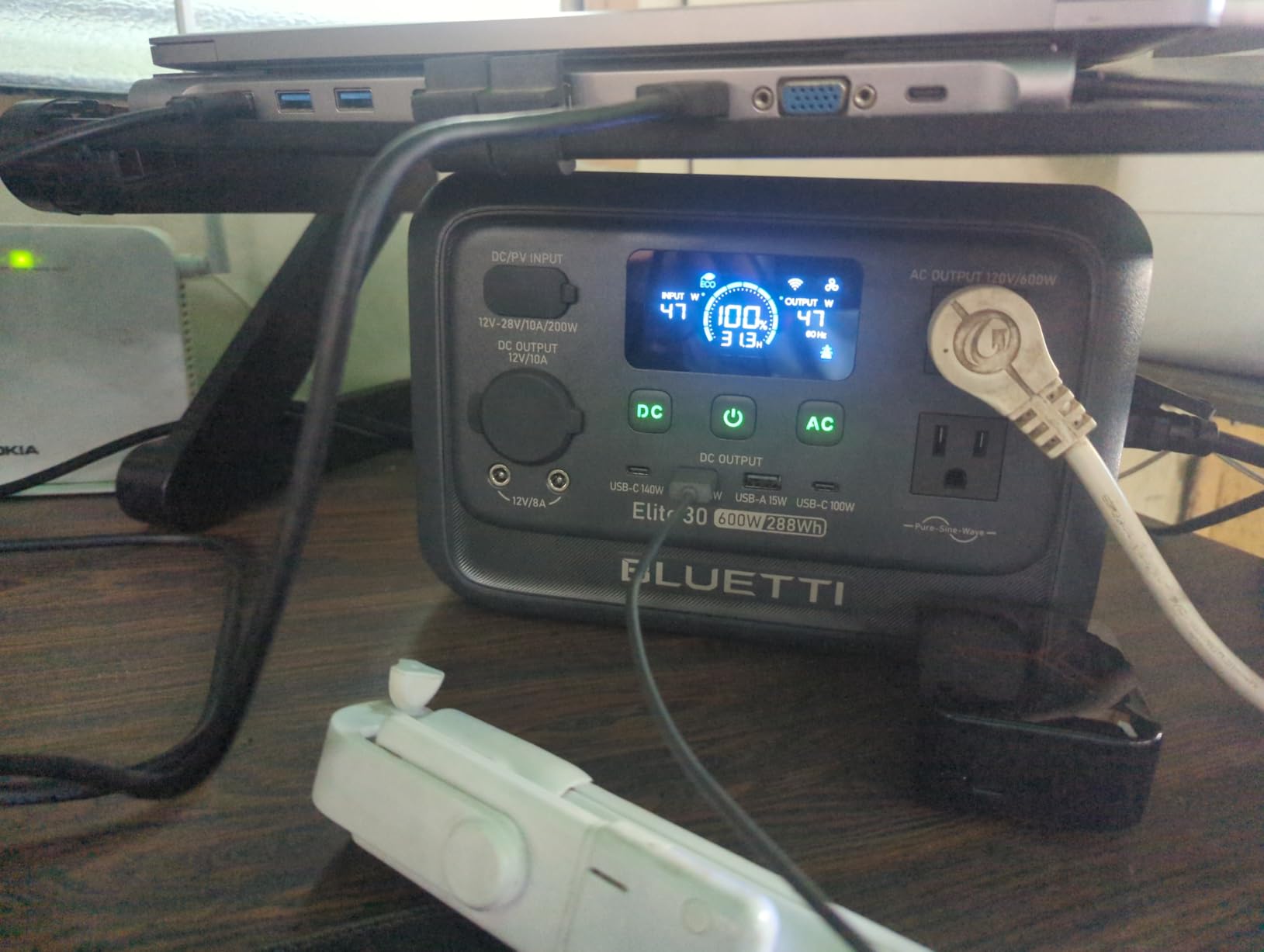 BLUETTI Elite 30 V2 Portable Power Station 600W (Power Lifting 1500W), 288Wh LiFePO4 Battery with 10ms UPS, Emergency Backup Power for Home Blackout/Winter Storm, Solar Generator for Camping/Road Trip customer photo 2