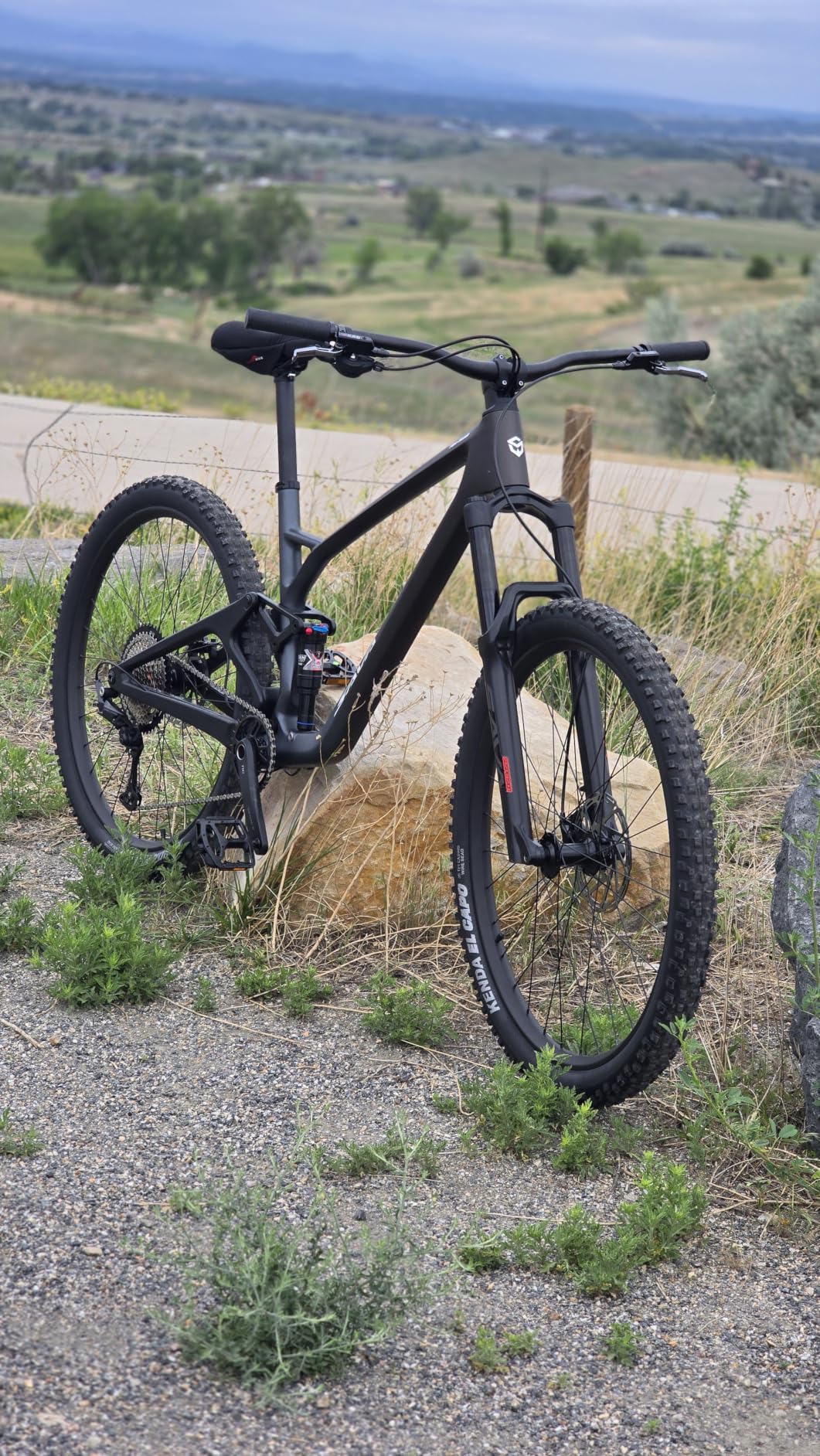 SAVADECK Titan 612 Carbon Fiber Soft Tail Mountain Bike - All-Terrain Suspension, Off-Road Racing, M6100 12-Speed for Adults customer photo 1