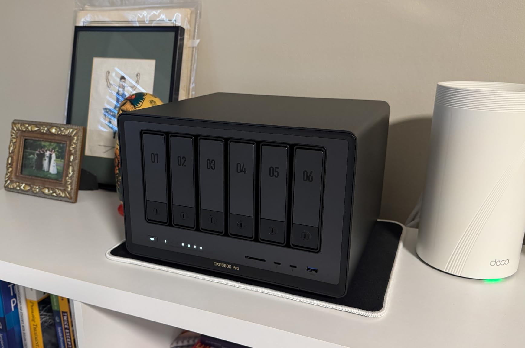 UGREEN NAS DXP4800 GT 4-Bay Desktop Network Attached Storage, AMD R2514 CPU, 8GB DDR4 RAM, 2X 10GbE, 2X M.2 NVMe Slots, 4K HDMI Ideal for Smart Home Enthusiasts, Creators, Office Teams (Diskless) customer photo 1