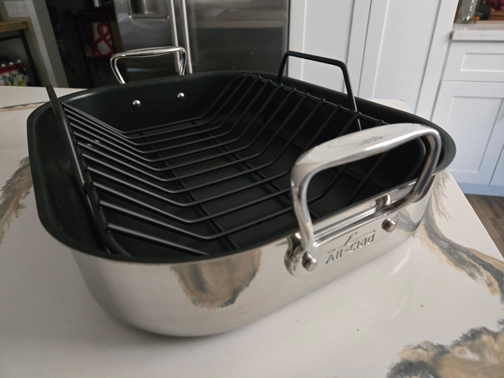 All-Clad Specialty Stainless Steel Roaster and Nonstick Rack 16x13x5 Inch Oven Broiler Safe 600F Roaster Pan, Pots and Pans, Bakeware, Turkey, Silver customer photo 1