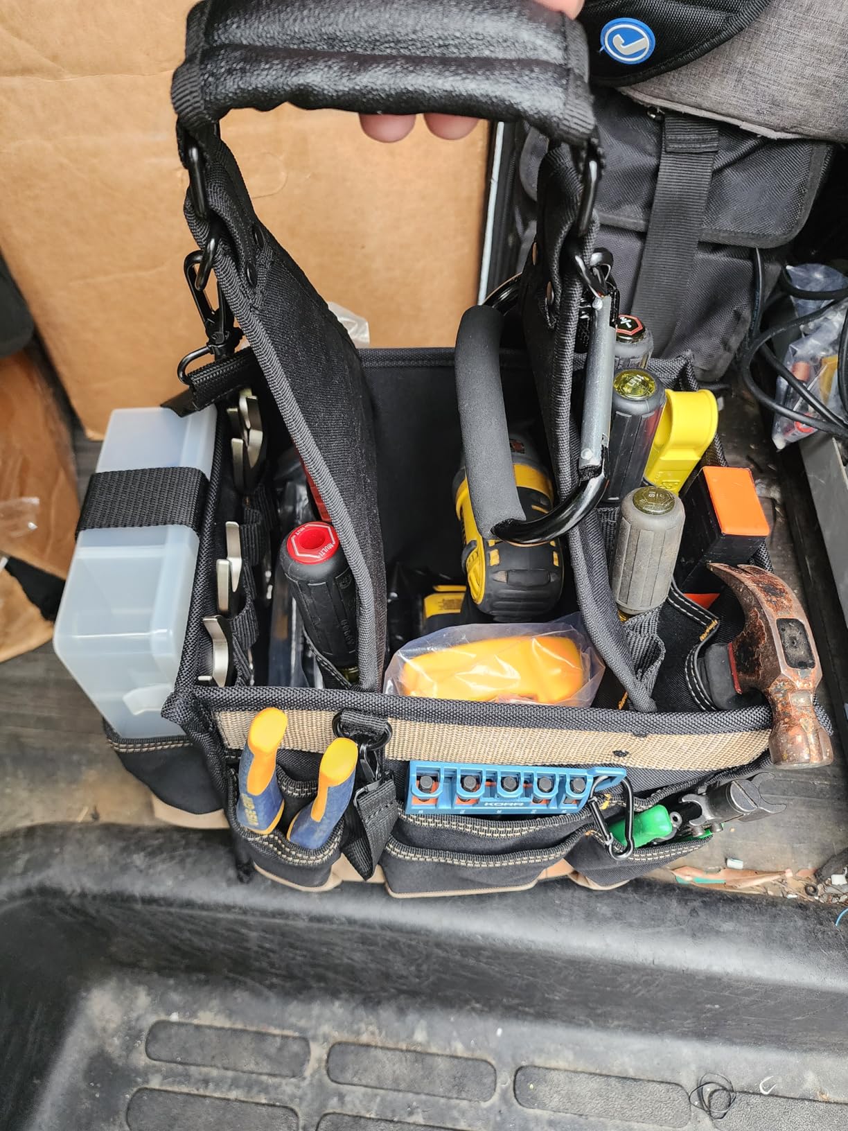 CLC Custom LeatherCraft 1528 Large Electrical and Maintenance Tool Carrier, Black customer photo 1