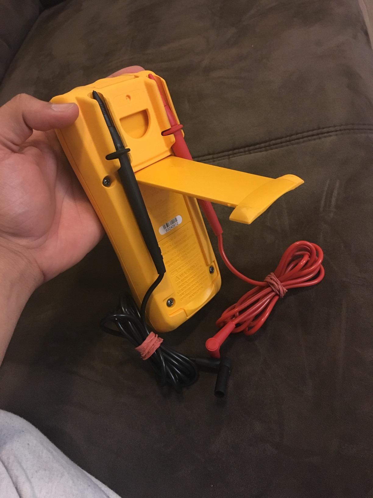 Fluke 179 Multimeter with Backlight, Includes Built-In Thermometer to Measure Temperature, Measures True-RMS AC Current and Voltage, Frequency, Capacitance, Resistance, Continuity and Diode customer photo 1
