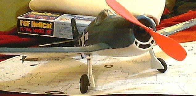 Guillow's F6F Hellcat Model Kit - Balsa Wood Airplane - 16 1/2 in Wingspan customer photo 2