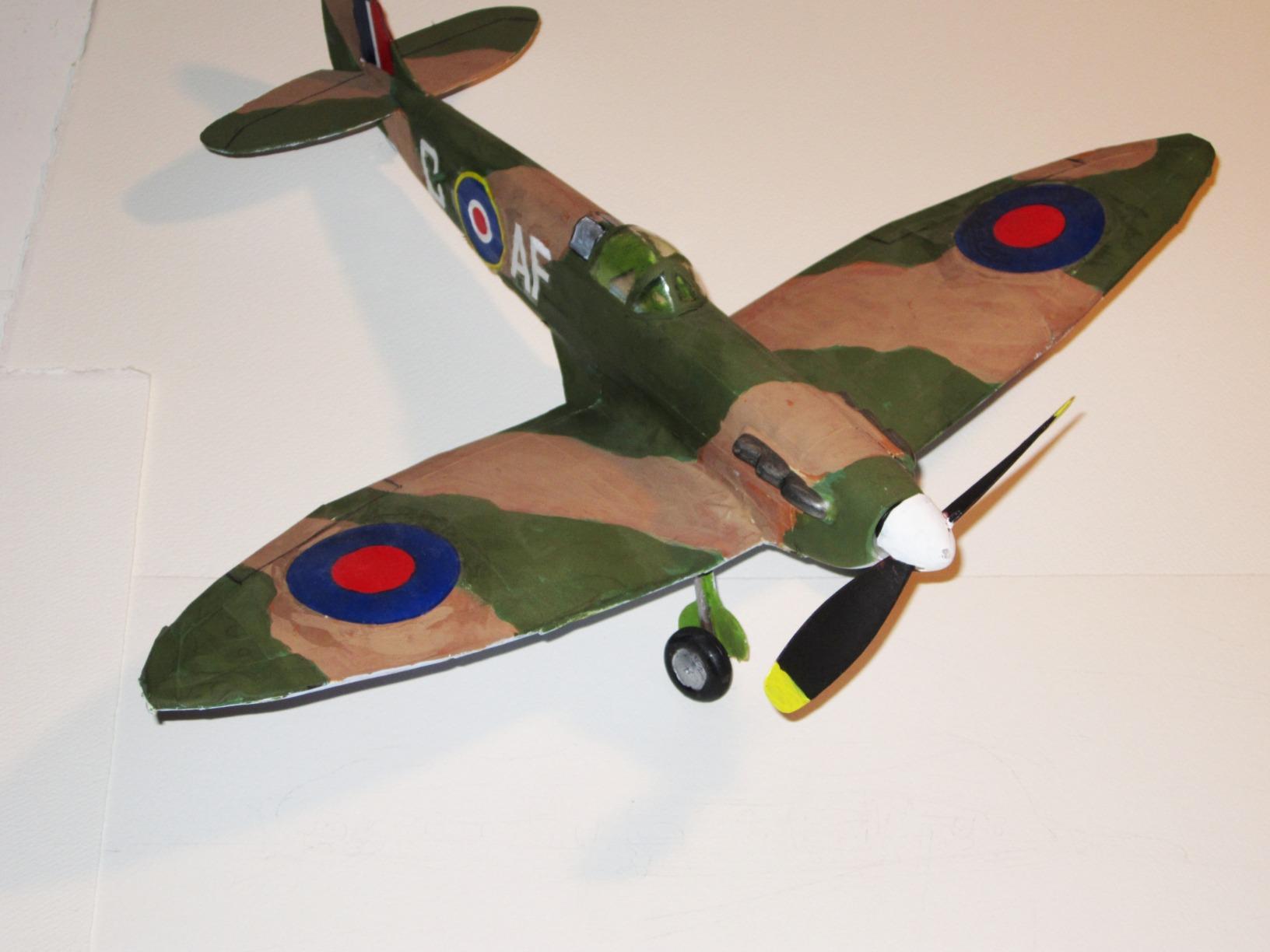 Guillow's Supermarine Spitfire Model Kit - 16 1/2 in Balsa Wood Plane customer photo 1
