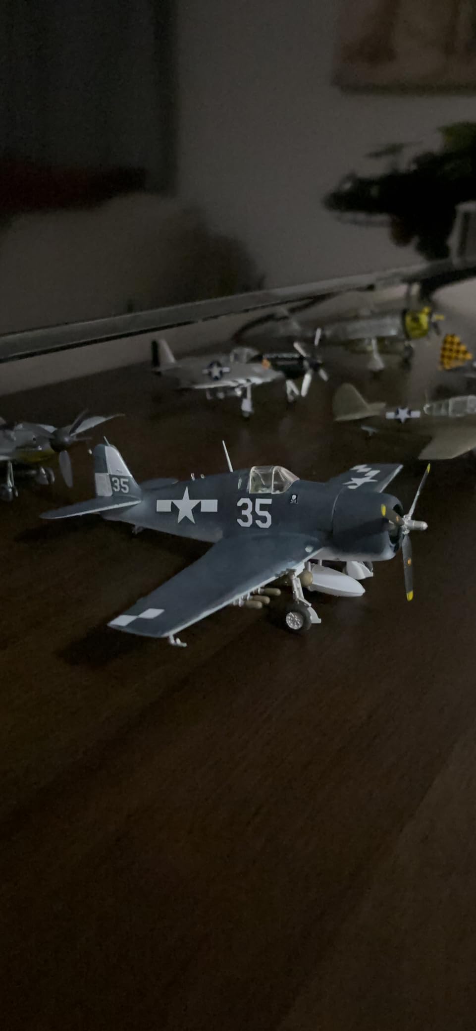 Academy WWII U.S. Navy Fighter F6F-3/5 Model Kit customer photo 1