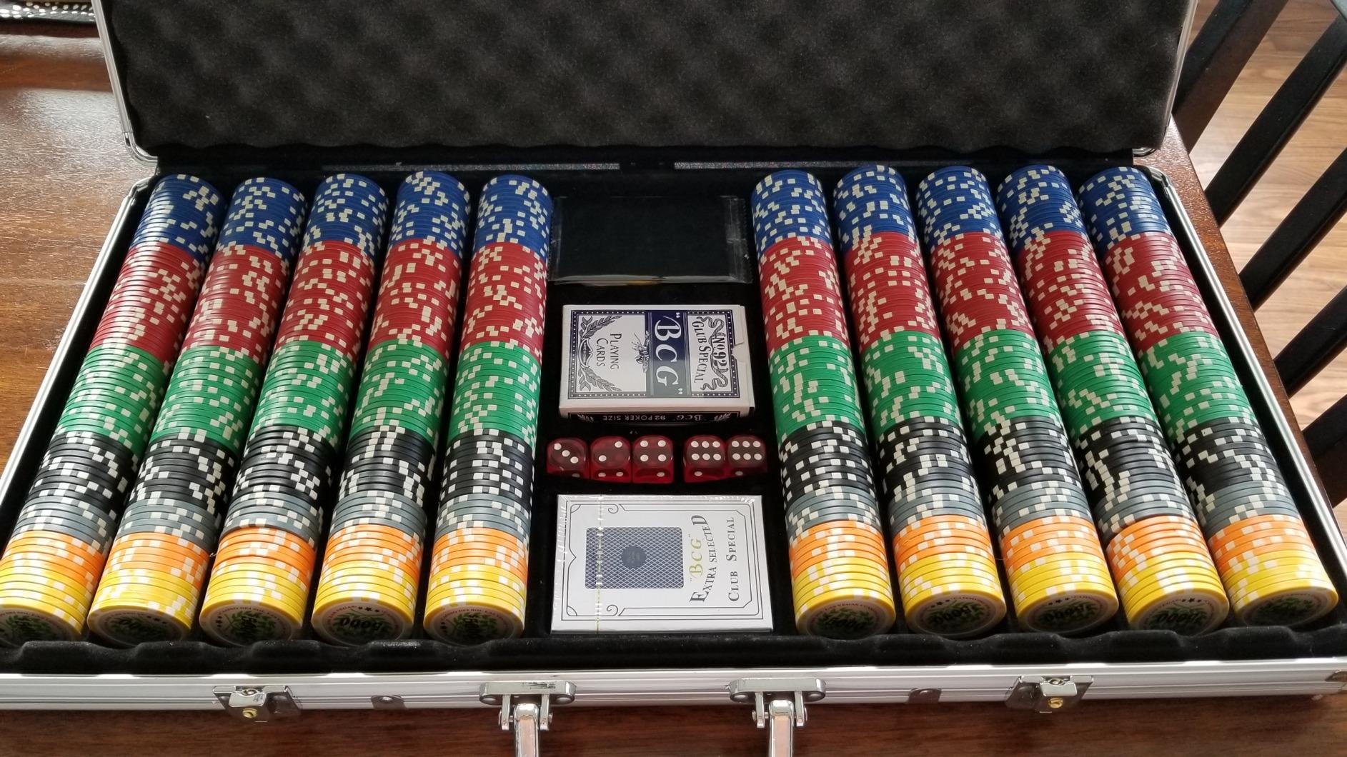DA VINCI Set of 750 Casino Del Sol 11.5 Gram Poker Chips with Case, Cards, Dealer Buttons and 2 Cut Cards customer photo 1