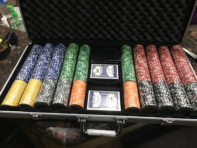DA VINCI Set of 750 Casino Del Sol 11.5 Gram Poker Chips with Case, Cards, Dealer Buttons and 2 Cut Cards customer photo 2