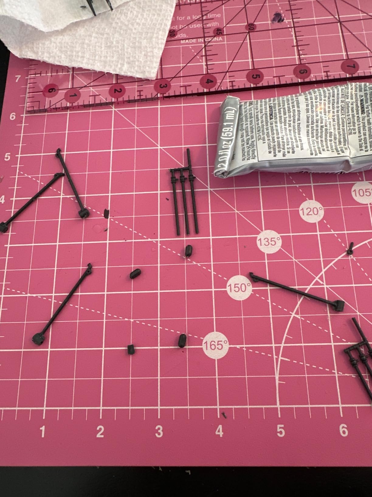 Walthers Cornerstone HO Scale Model Oil Loading Platform, 8 customer photo 1