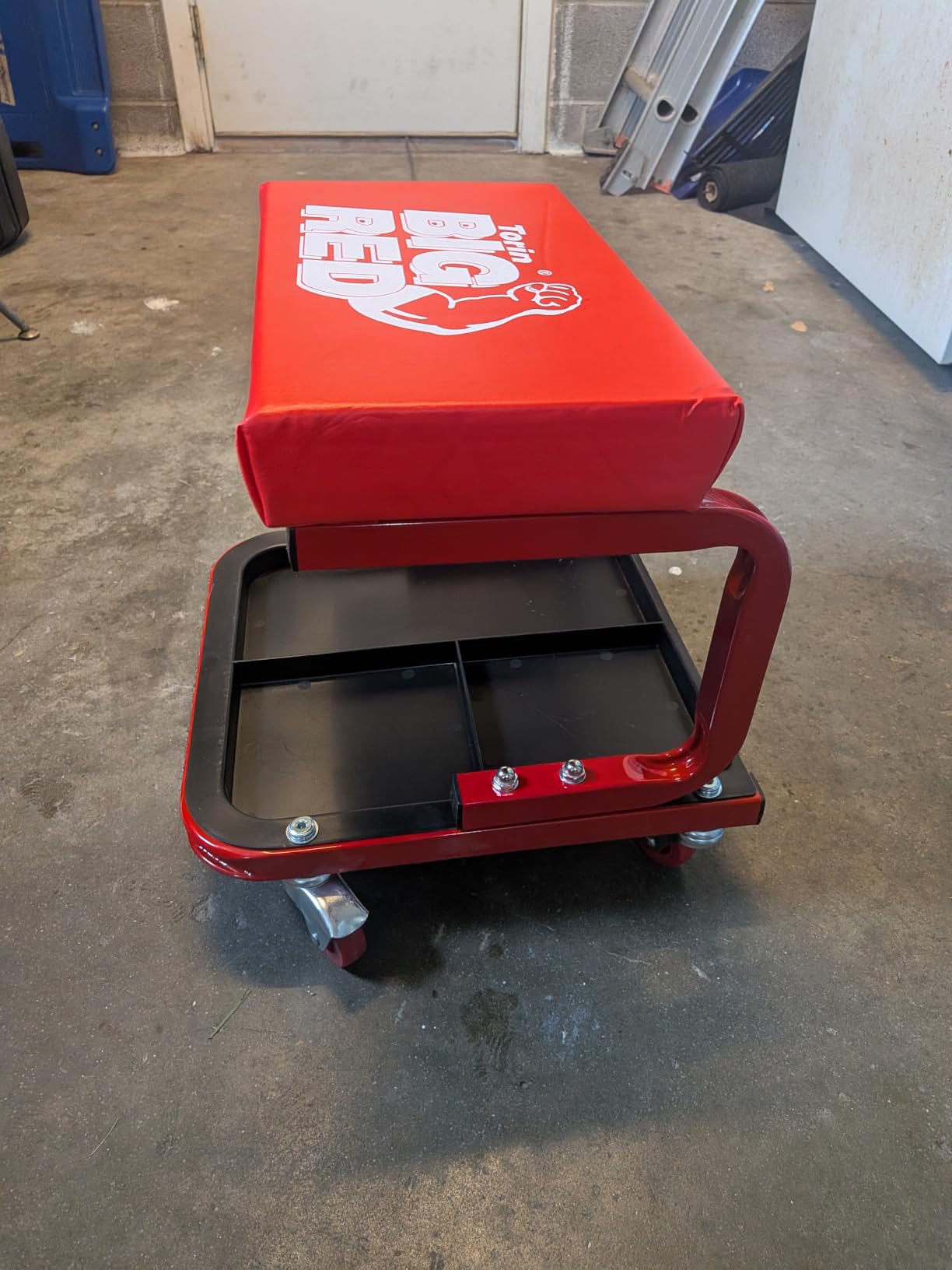Torin TR6300 Red Rolling Creeper Garage/Shop Seat: Padded Mechanic Stool with Tool Tray Large customer photo 2