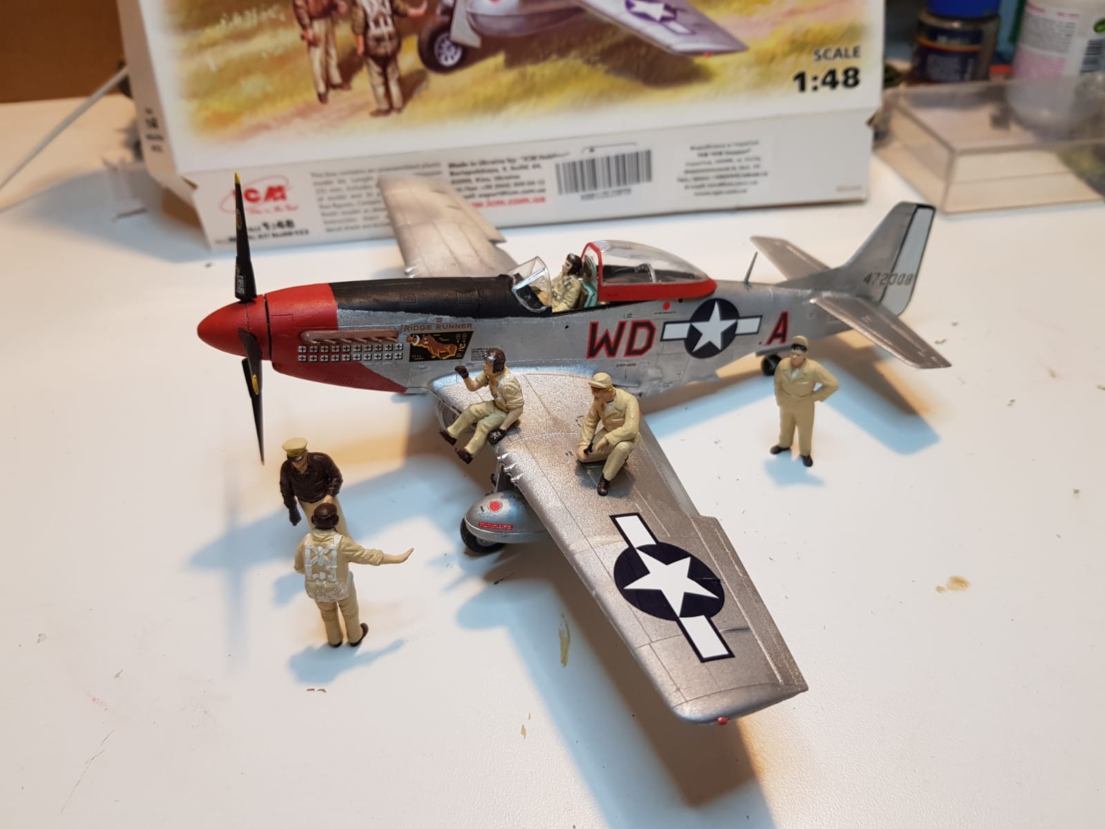 Models P-51D Mustang with Crew Building Kit customer photo 1