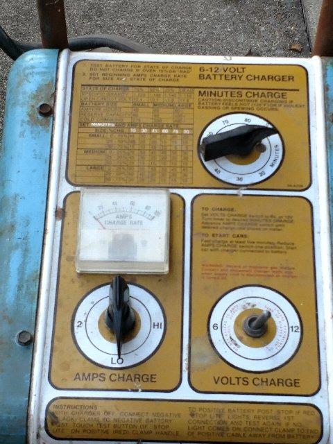Associated Equipment 6001A 6/12V 100/75 Amp Continuous Charge 375 Amp Cranking Assist Charger with Wheels customer photo 1