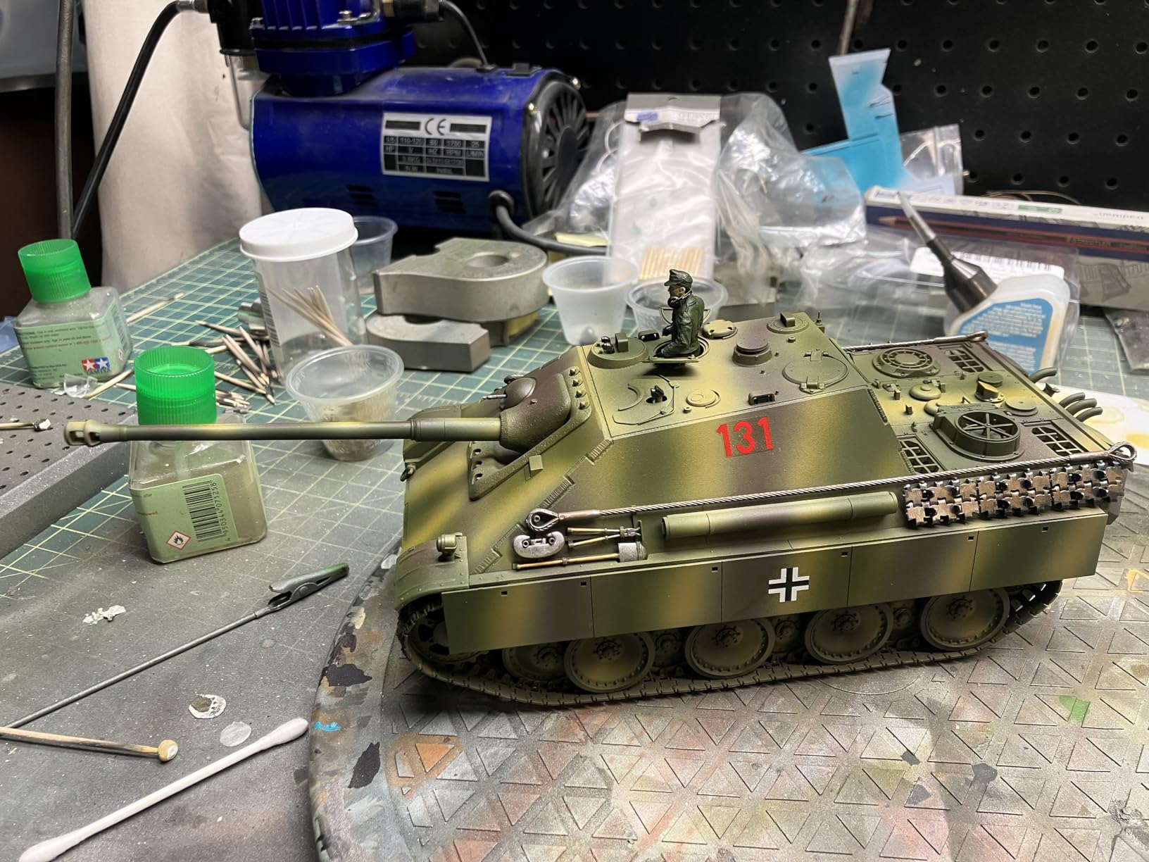 Tamiya 35203 1/35 Ger. Jagdpanther Late Version Tank Plastic Model Kit customer photo 1