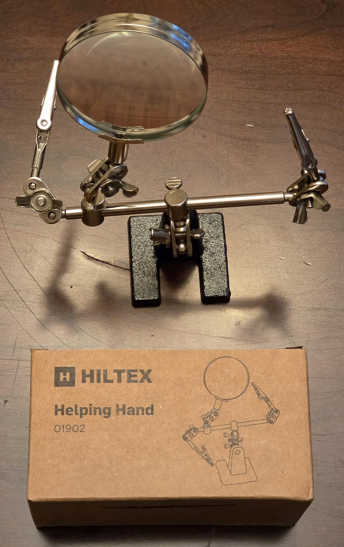 NEIKO 01902 Adjustable Helping Hand with Magnifying Glass, Third Hand Solder Aid, Soldering Wire Station Stand with Dual Alligator Clips and a Heavy Base, Beading & Jewelry Making Tools, Solder Holder customer photo 1
