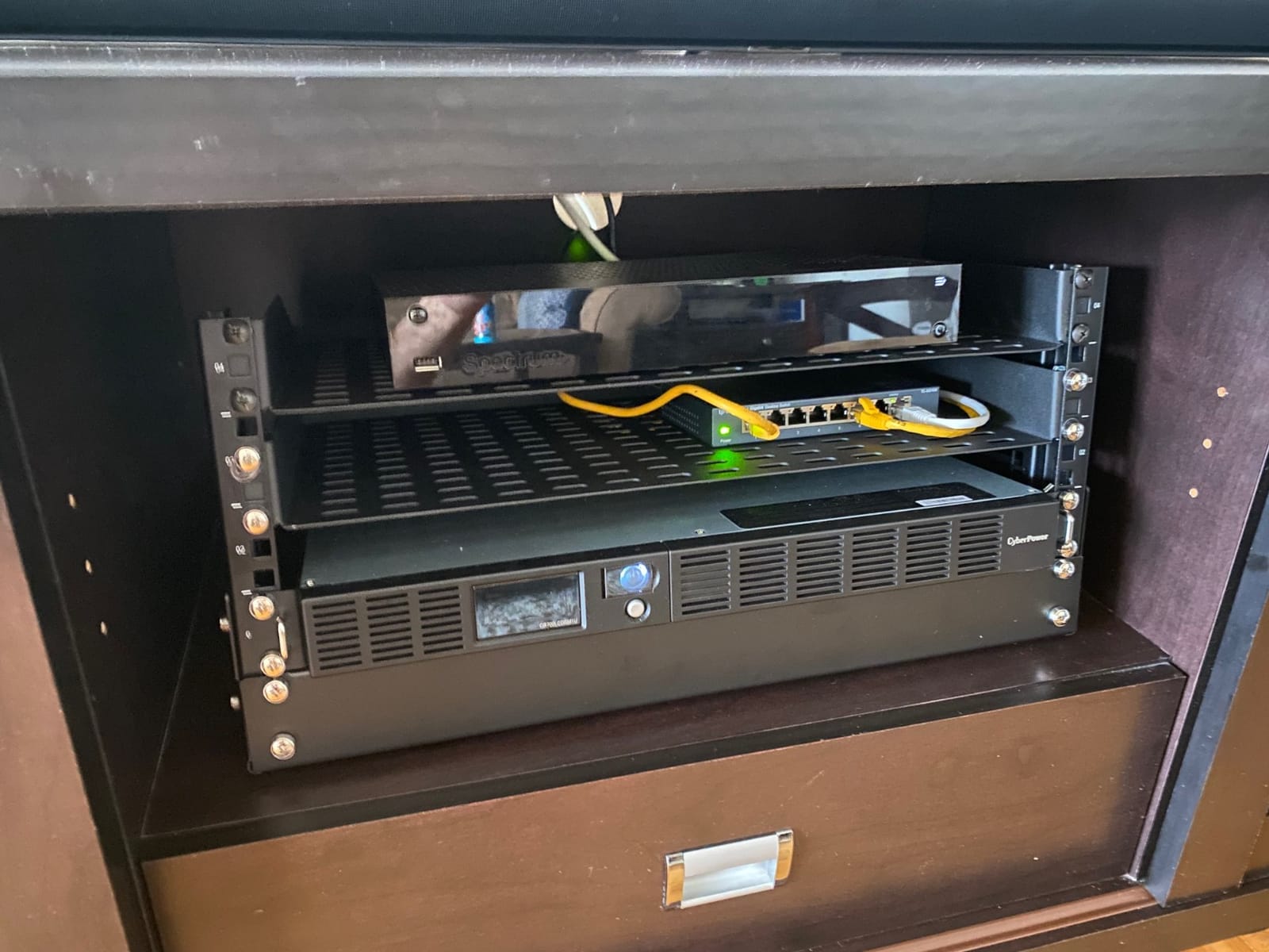 CyberPower OR700LCDRM1U Smart App LCD UPS Battery Backup | 700VA/400W, 6 Outlets, AVR, 1U Rackmount, UL Certified customer photo 1