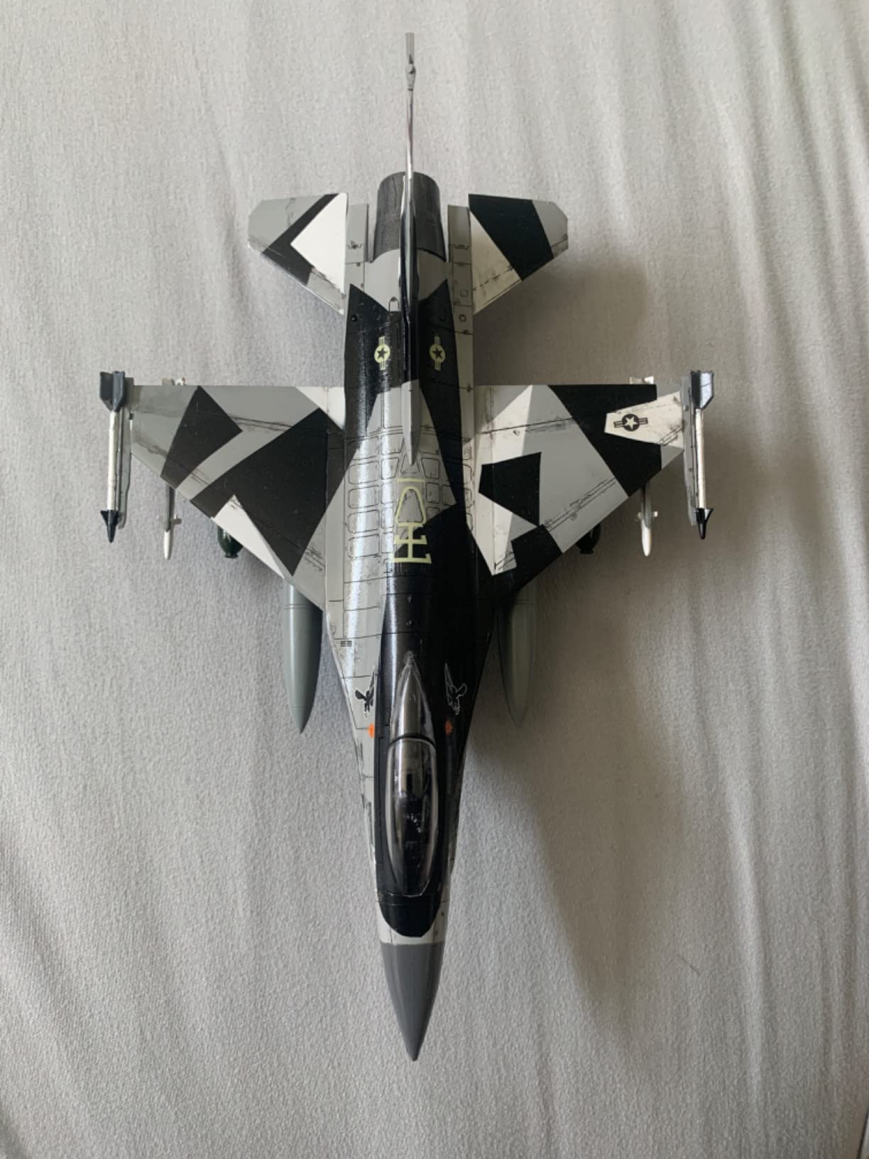 Hasegawa 1:72 Scale F-16C Fighting Falcon Model Kit customer photo 1