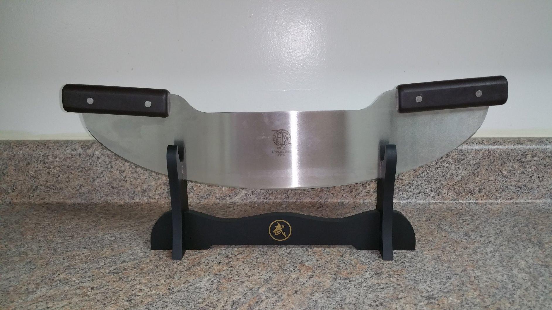 American Metalcraft PKR20 Stainless Steel Rocker Pizza Knife with Black Handles, 20-Inch Blade customer photo 1