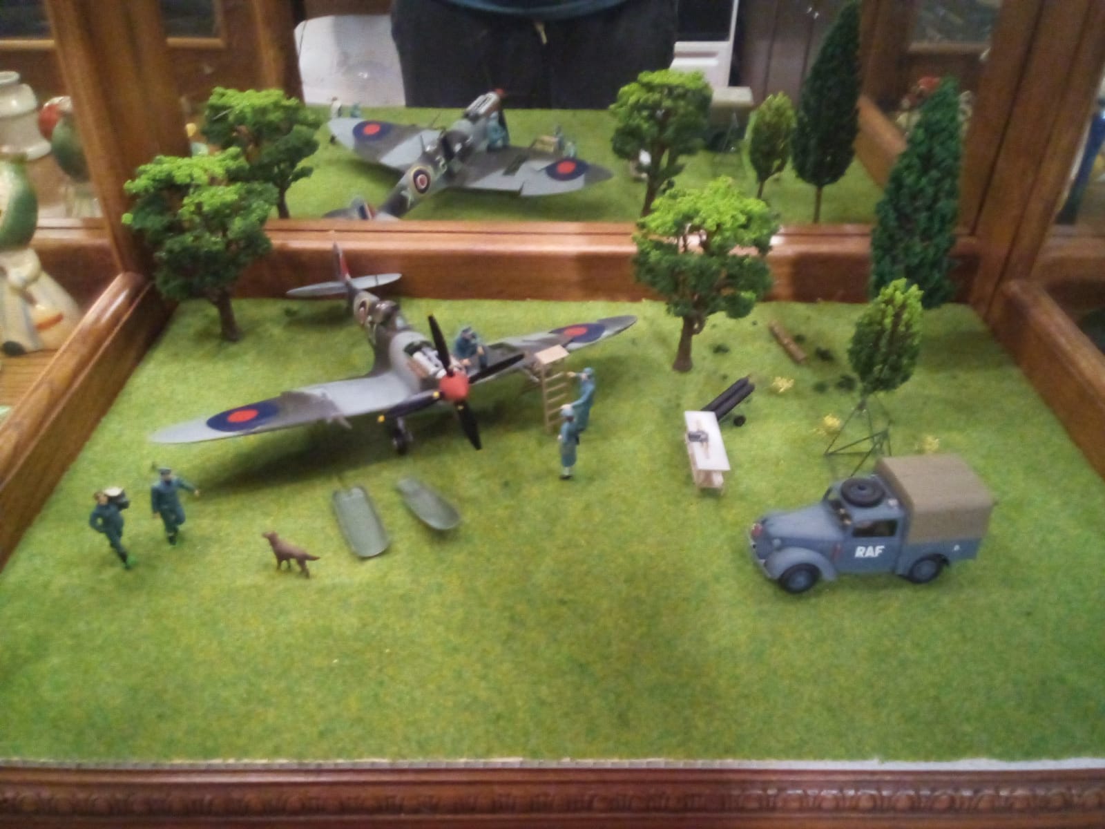 Models ICM48801 Spitfire Mk.IX Building Kit customer photo 2