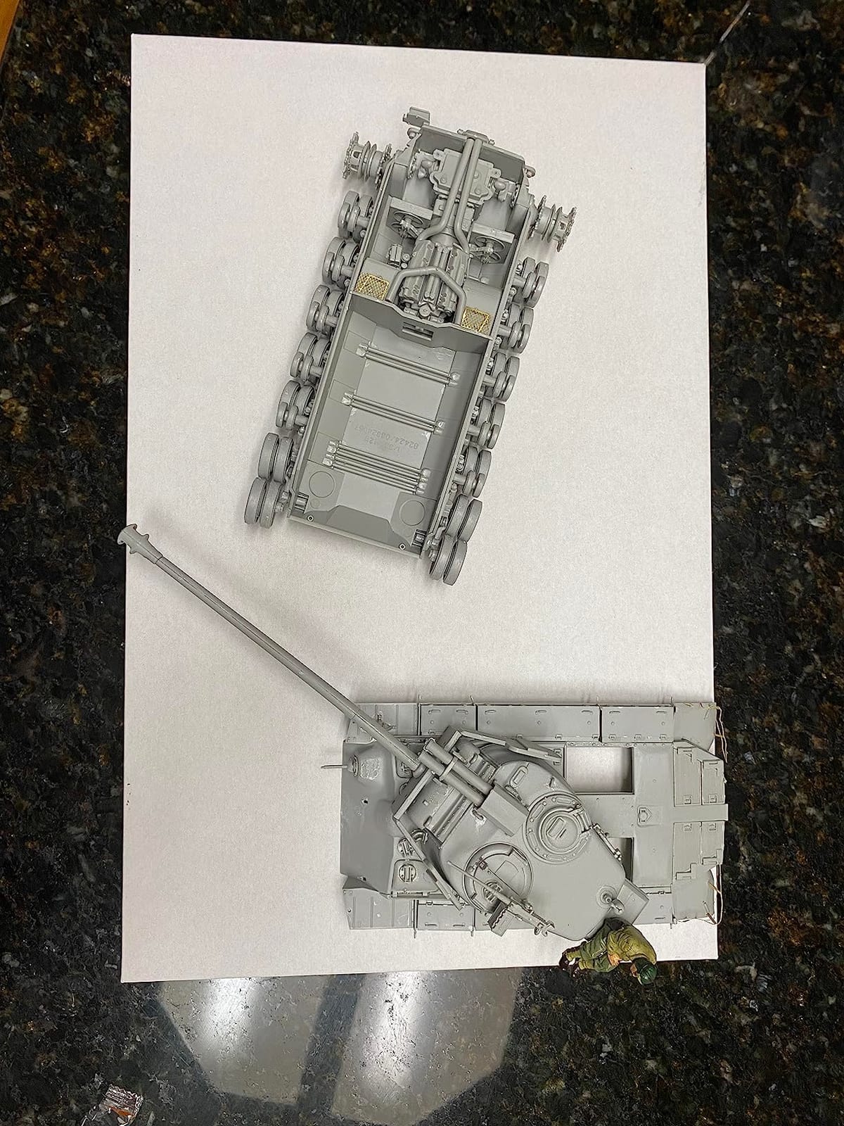 Hobby Boss T26E4 Super Pershing Pilot #1 Vehicle Model Building Kit customer photo 2