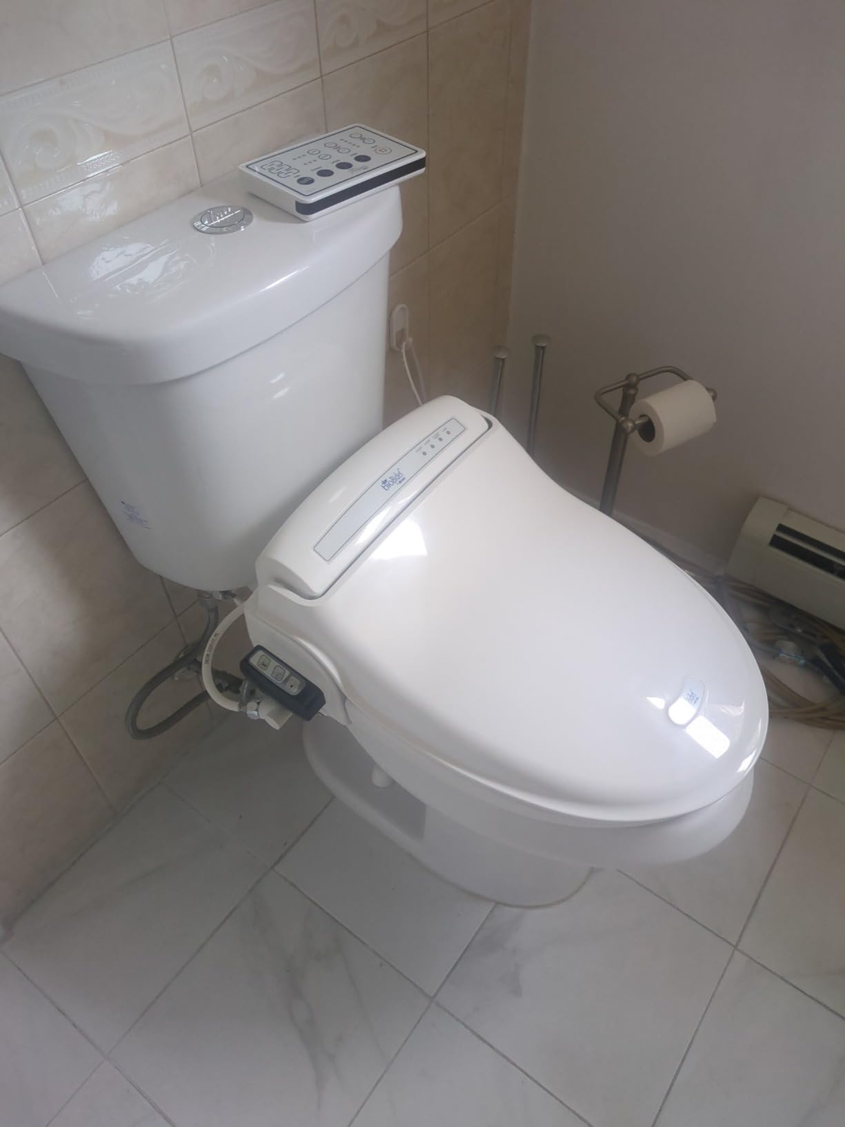 Bio Bidet Bliss BB1000 Electric Bidet Toilet Seat, Warm Water with Air Dryer, Heated Seat with Slow Close Lid, Remote Control, Elongated White customer photo 2