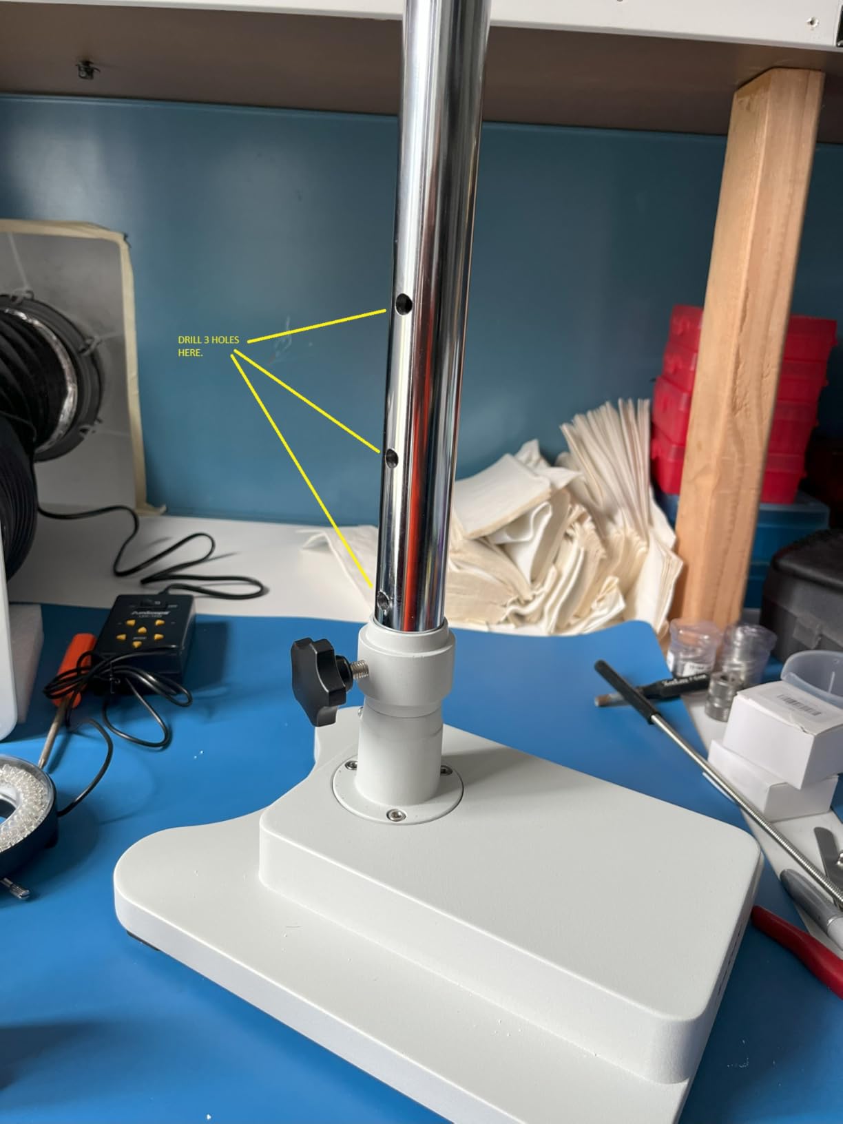 AmScope SM-4TZ-144A Professional Trinocular Stereo Zoom Microscope, WH10x Eyepieces, 3.5X-90X Magnification, 0.7X-4.5X Zoom Objective, Four-Zone LED Ring Light, Double-Arm Boom Stand, 110V-240V customer photo 1