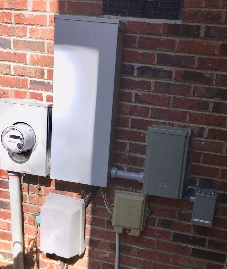 Connecticut Electric EmerGen Transfer Switch Kit - 30 Amp, 10-Circuit, 10-Foot Cord, 7500 Watts, for Generator customer photo 1