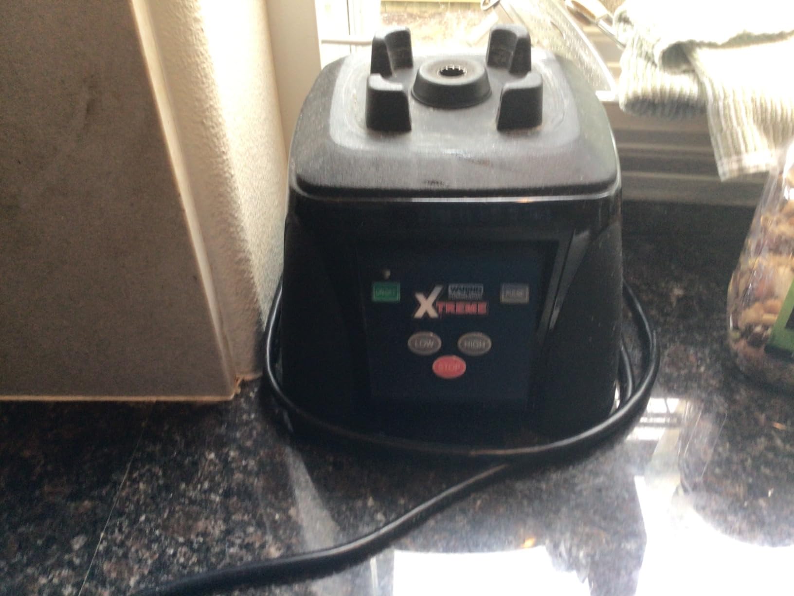 Waring Xtreme Blender with Electronic Keypad & 64 oz. Copolyester Jar, 3.5 HP Commercial Motor customer photo 1