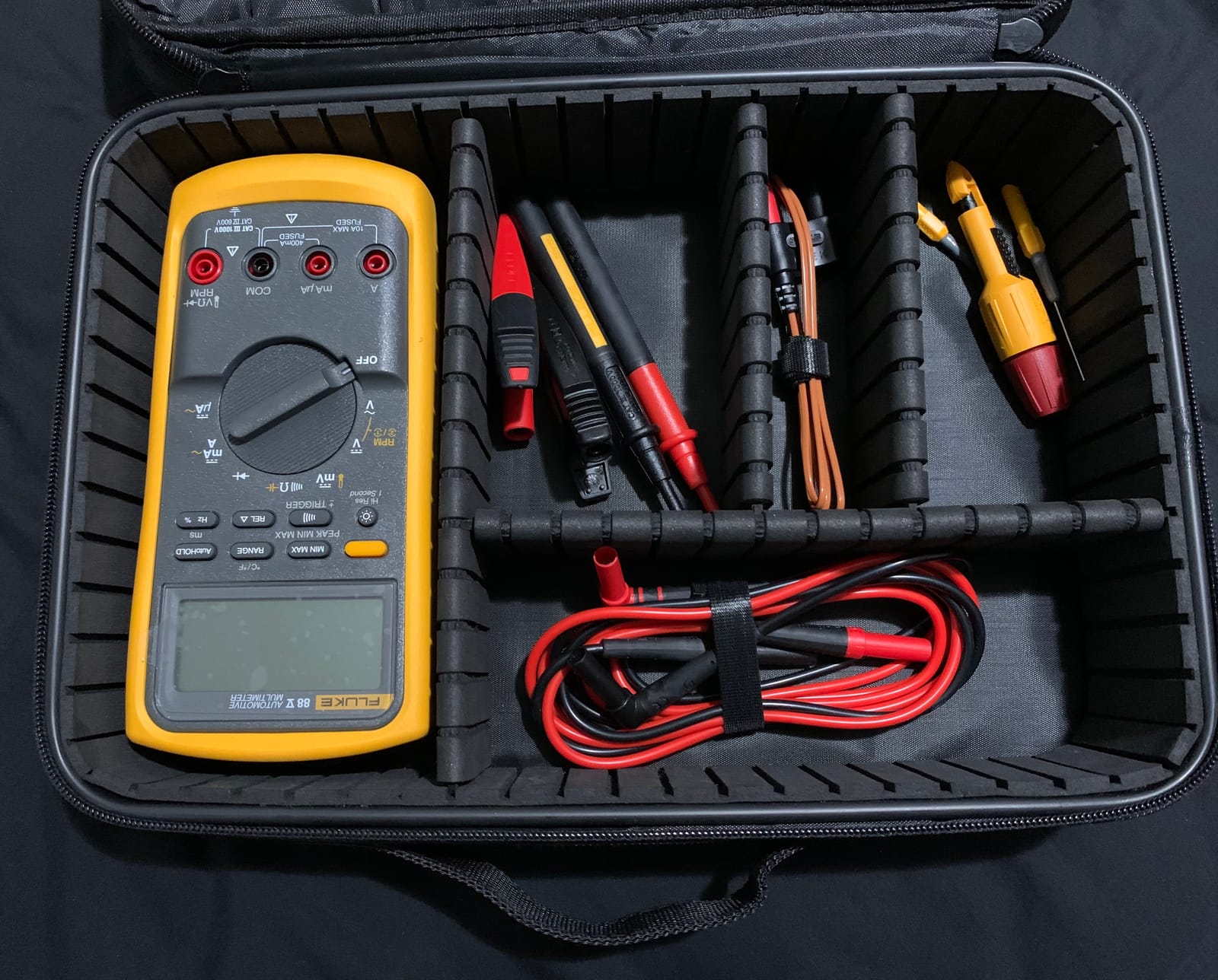 Fluke 88 V/A Automotive Multimeter Combo Kit customer photo 1