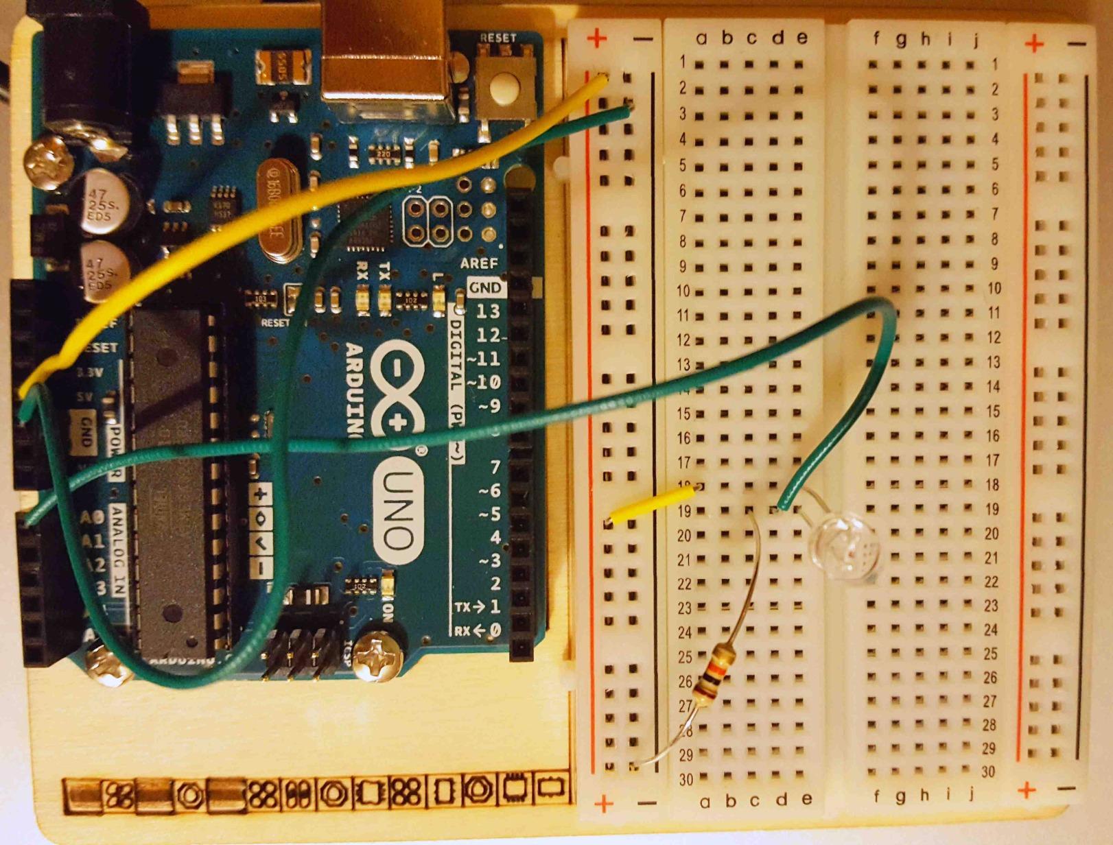 Official Arduino Starter Kit [K000007] - 12 DIY Projects with Electronic Components & English Projects Book - Original Kit from Italy customer photo 2