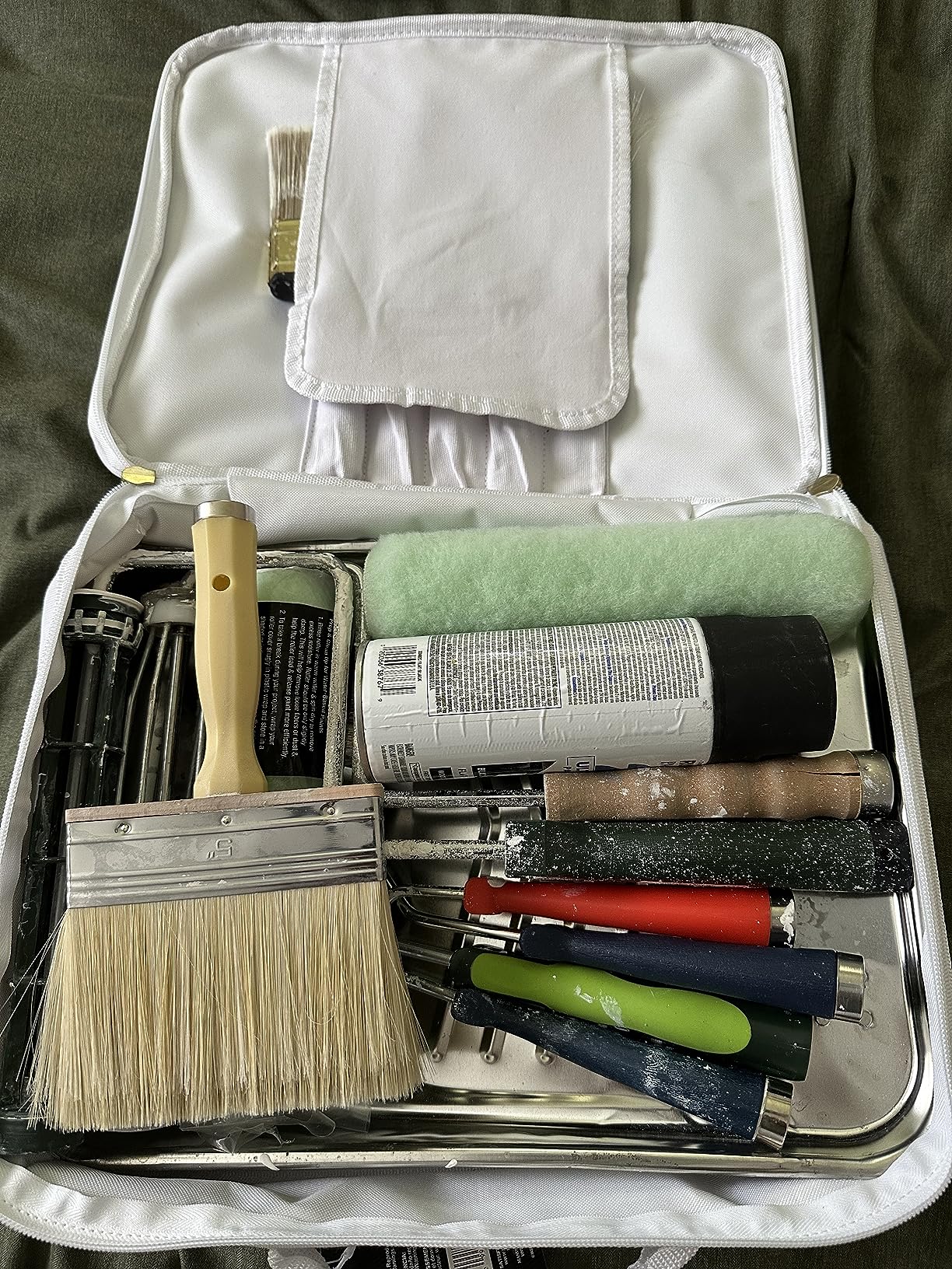 Dickies 14-Inch Painter's Work Bag, Stores Paint Trays, Rollers, and Brushes, Puncture-Resistant Liner, Durable White Canvas customer photo 1