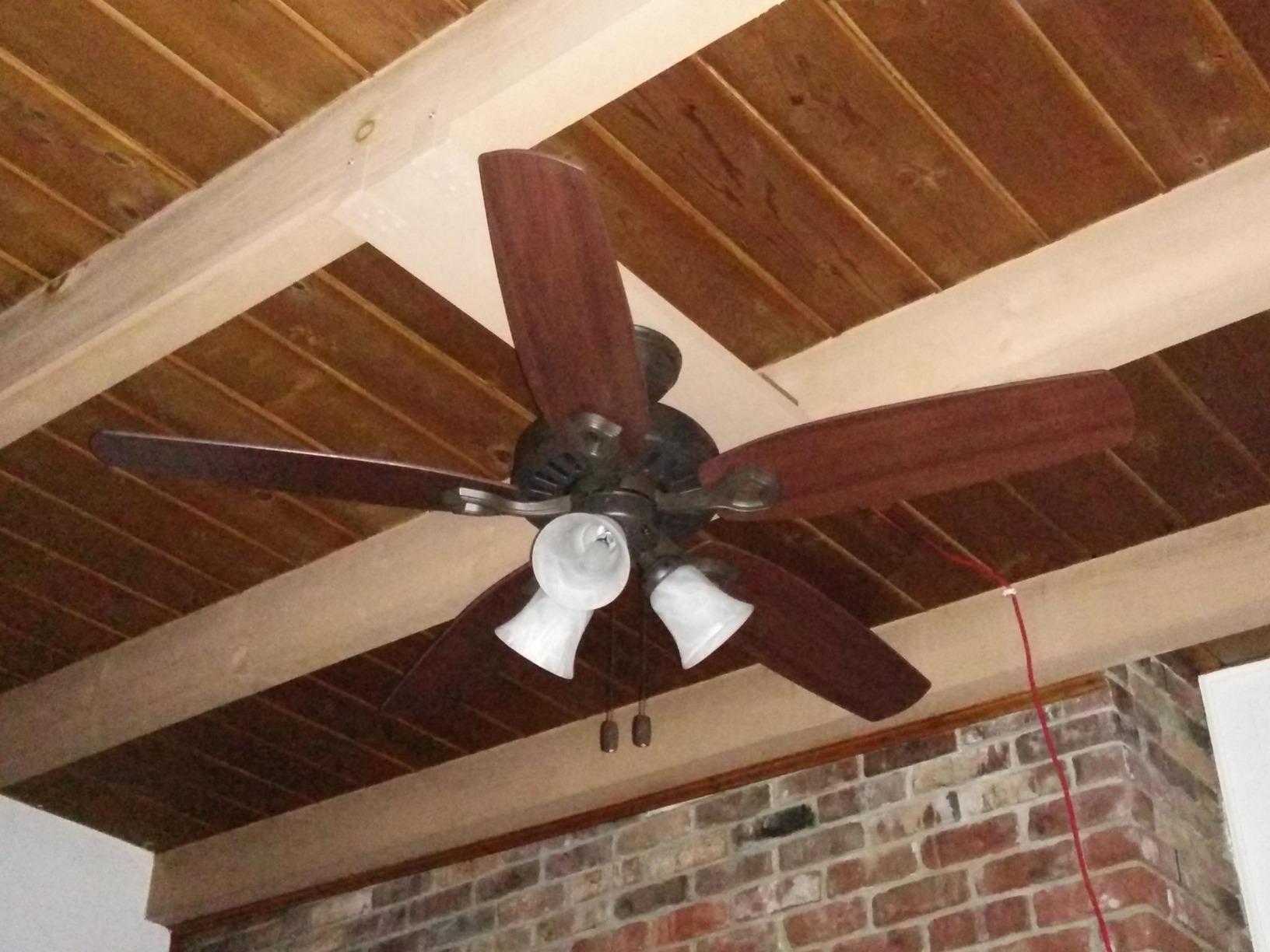 Hunter Builder, Indoor, Ceiling Fan, with LED Lights, 42 inch, New Bronze | Standard Mount, Pull Chain, 5 Blades, For Bedroom, Living Room, Includes Bulbs, 52107 customer photo 1