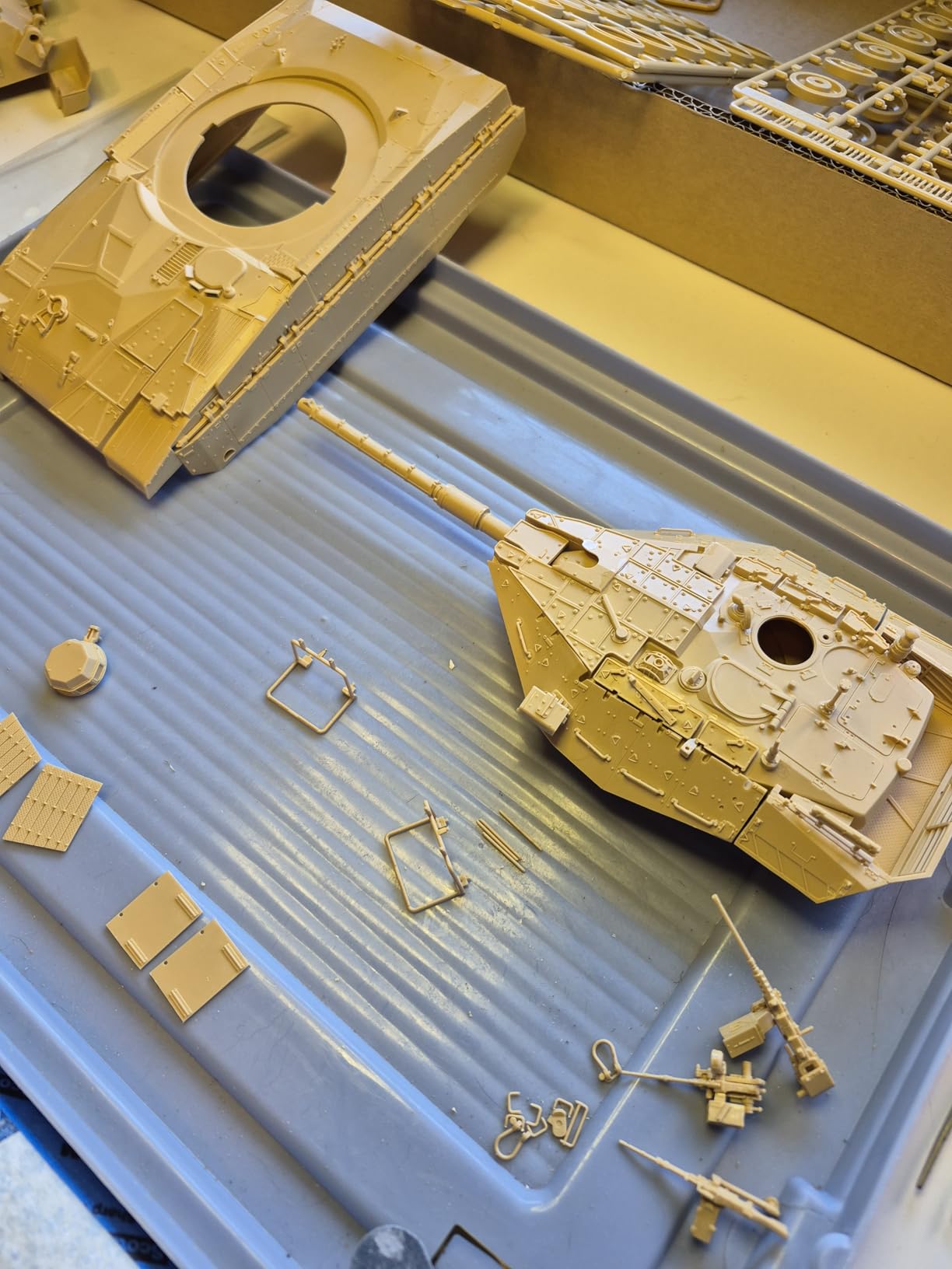 Academy 1:35 - Merkava Mk II.D Israeli Defence Force MBT customer photo 1