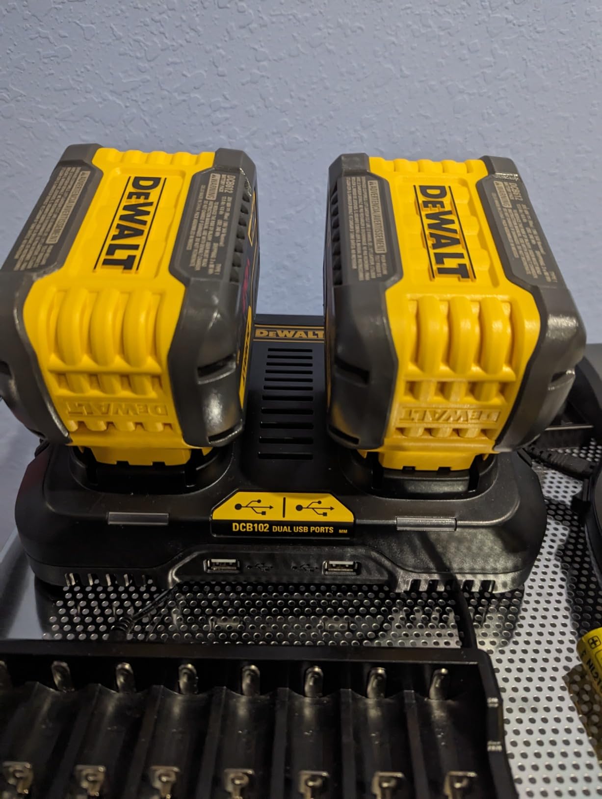 DEWALT 12/20V MAX Battery Charger, Corded, Dual Charging Station, 2-USB Ports Included (DCB102) customer photo 2