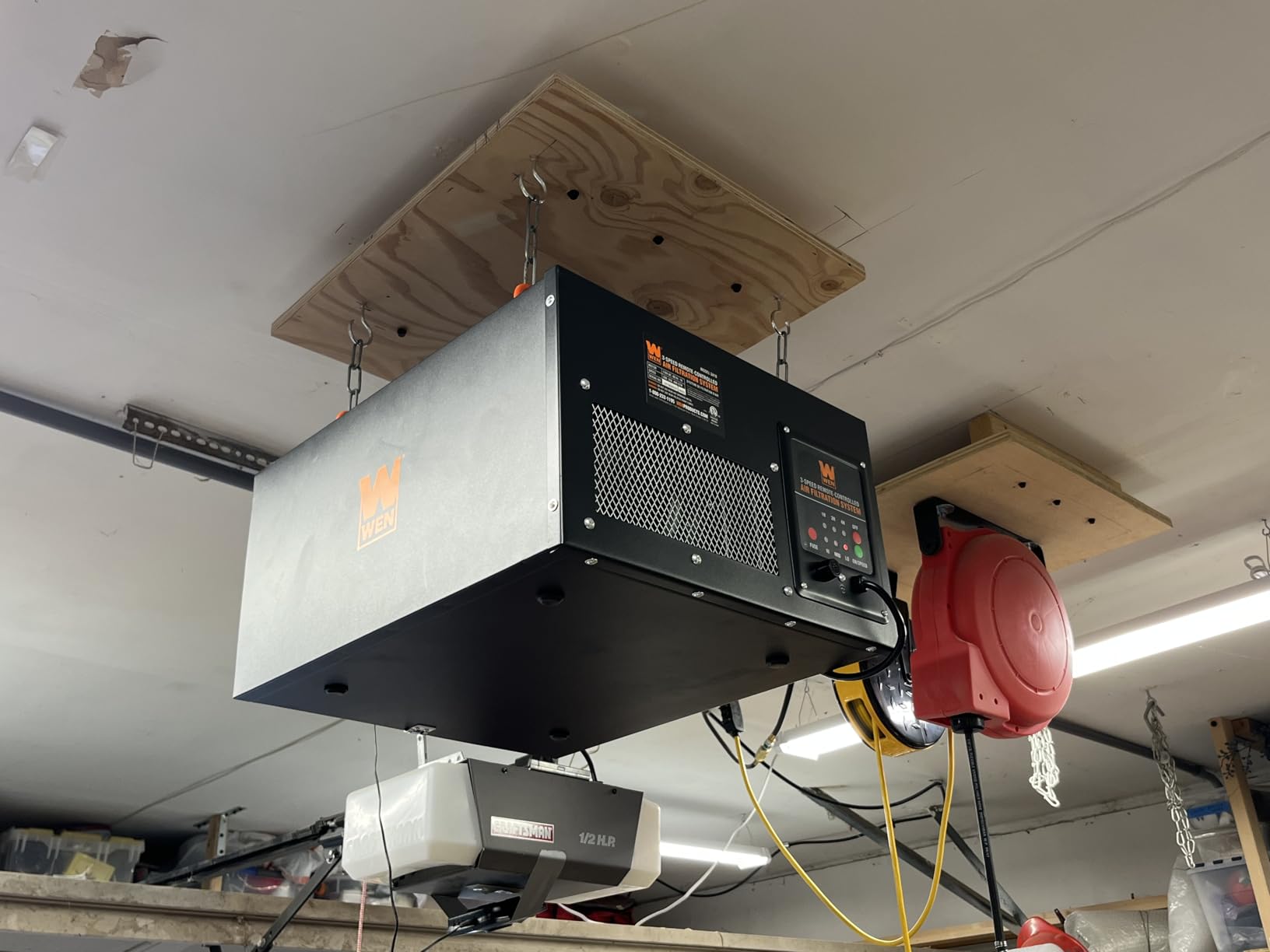 WEN 3410 3-Speed Remote-Controlled Air Filtration System (300/350/400 CFM), Basic w/ RF Remote (400 CFM), Black customer photo 1