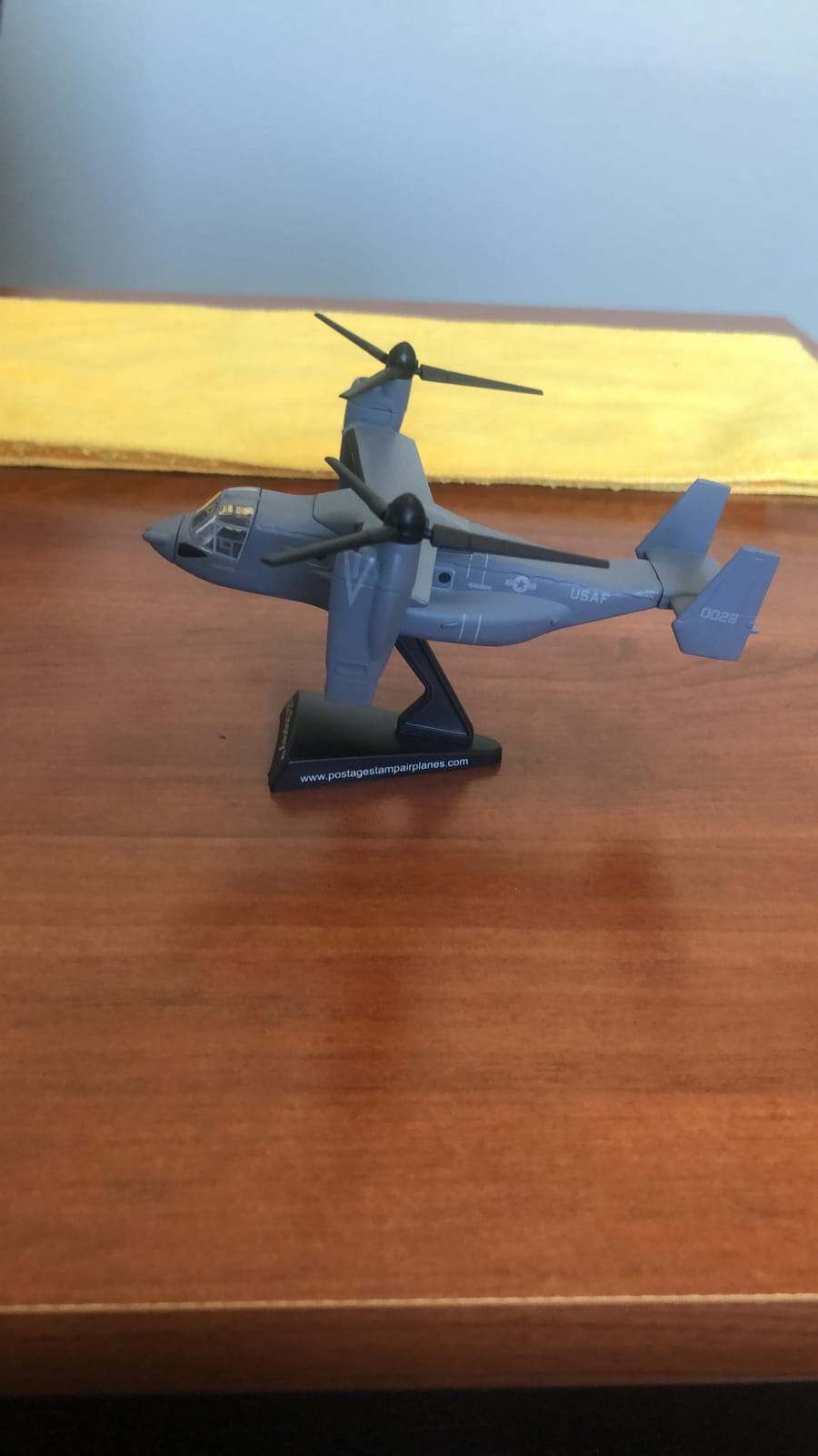 Daron Worldwide Trading V-22 Osprey Vehicle (1:150 Scale), Black customer photo 2