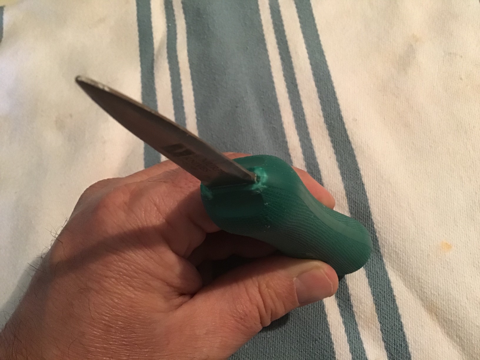 UJ Ramelson Co R. Murphy Duxbury Oyster Knife - As Seen in Bon Appetit Magazine - Shellfish Seafood Clam Shucker Tool - Made in USA customer photo 1