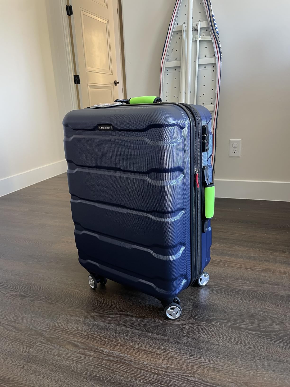 Samsonite Omni PC Hardside Expandable Luggage with Spinner Wheels, Teal, Carry-On 20-Inch customer photo 1