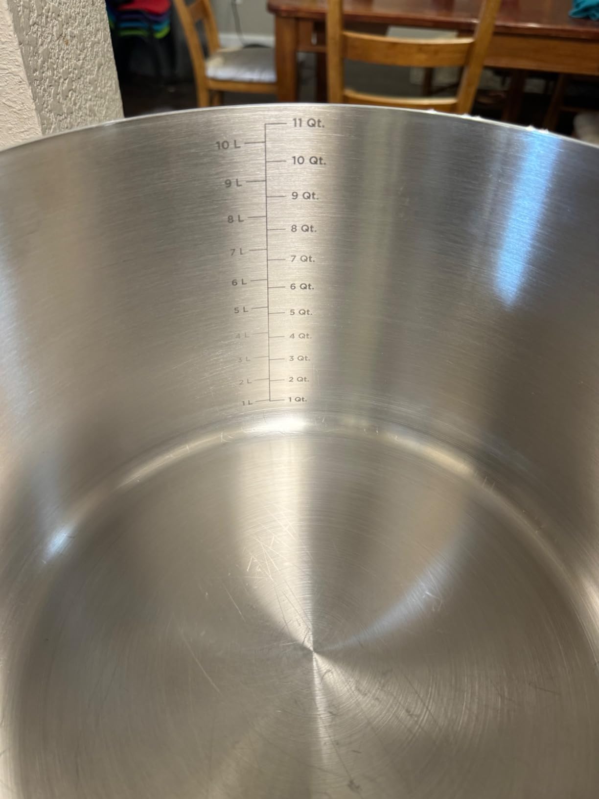 Viking 3-Ply Stainless Steel Stock Pot, 12 Quart Soup Cooking Pot with Lid, Kitchen Cookware, Dishwasher and Oven Safe, Induction Ready, Silver customer photo 1