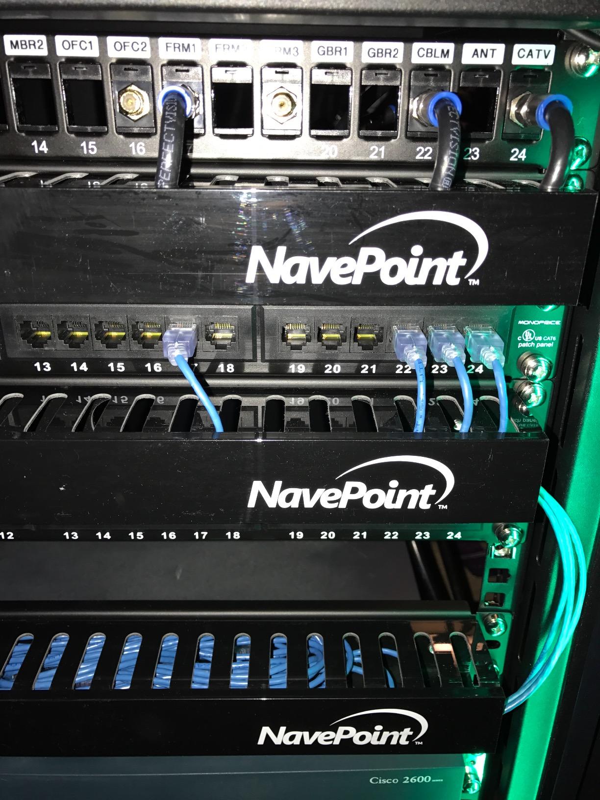 NavePoint 1U Plastic Rack Mount Horizontal Cable Manager Duct Raceway for 19 Inch Server Rack customer photo 2